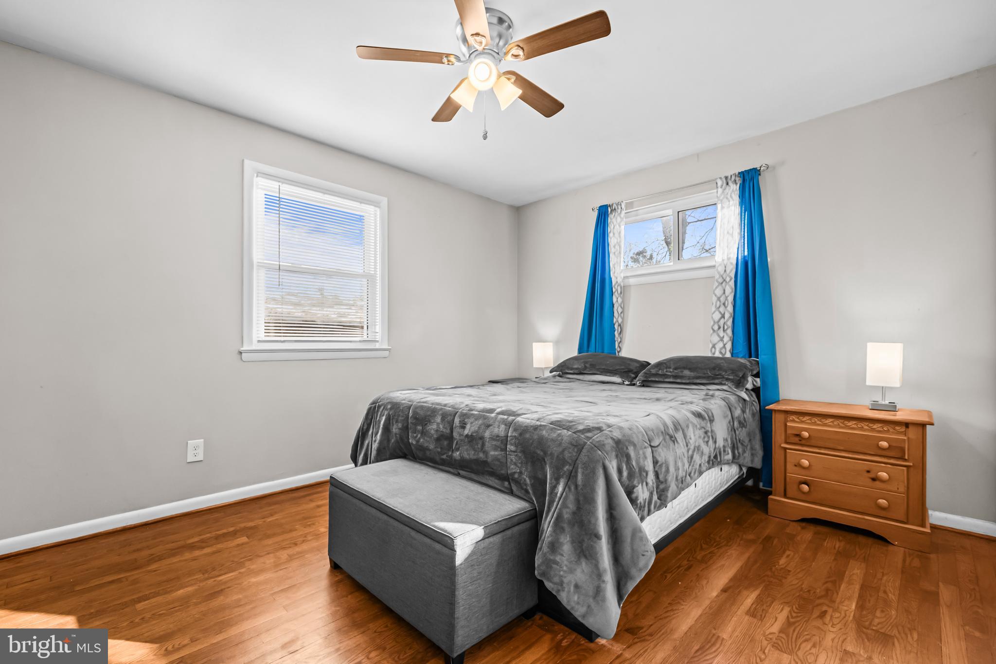 MURRAY HILL - Residential