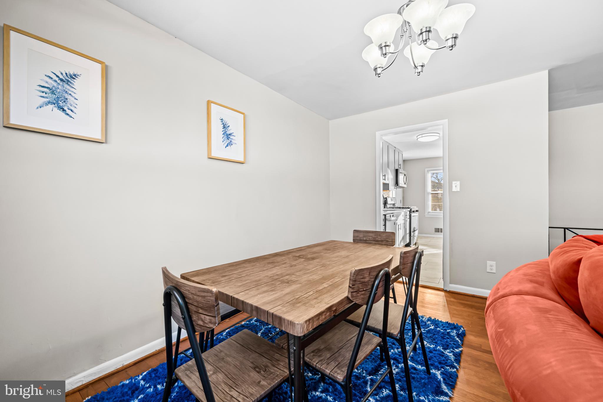 MURRAY HILL - Residential