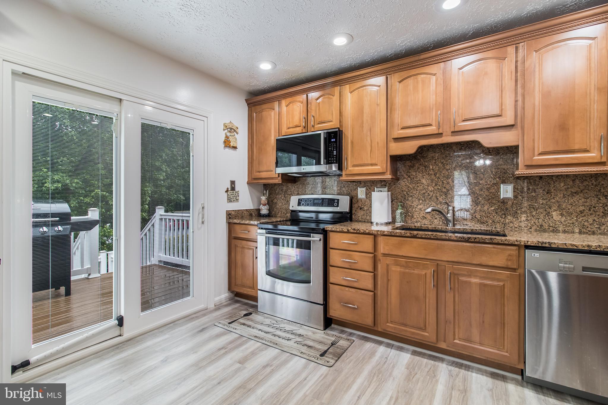 5086 BLUEHEAD COURT