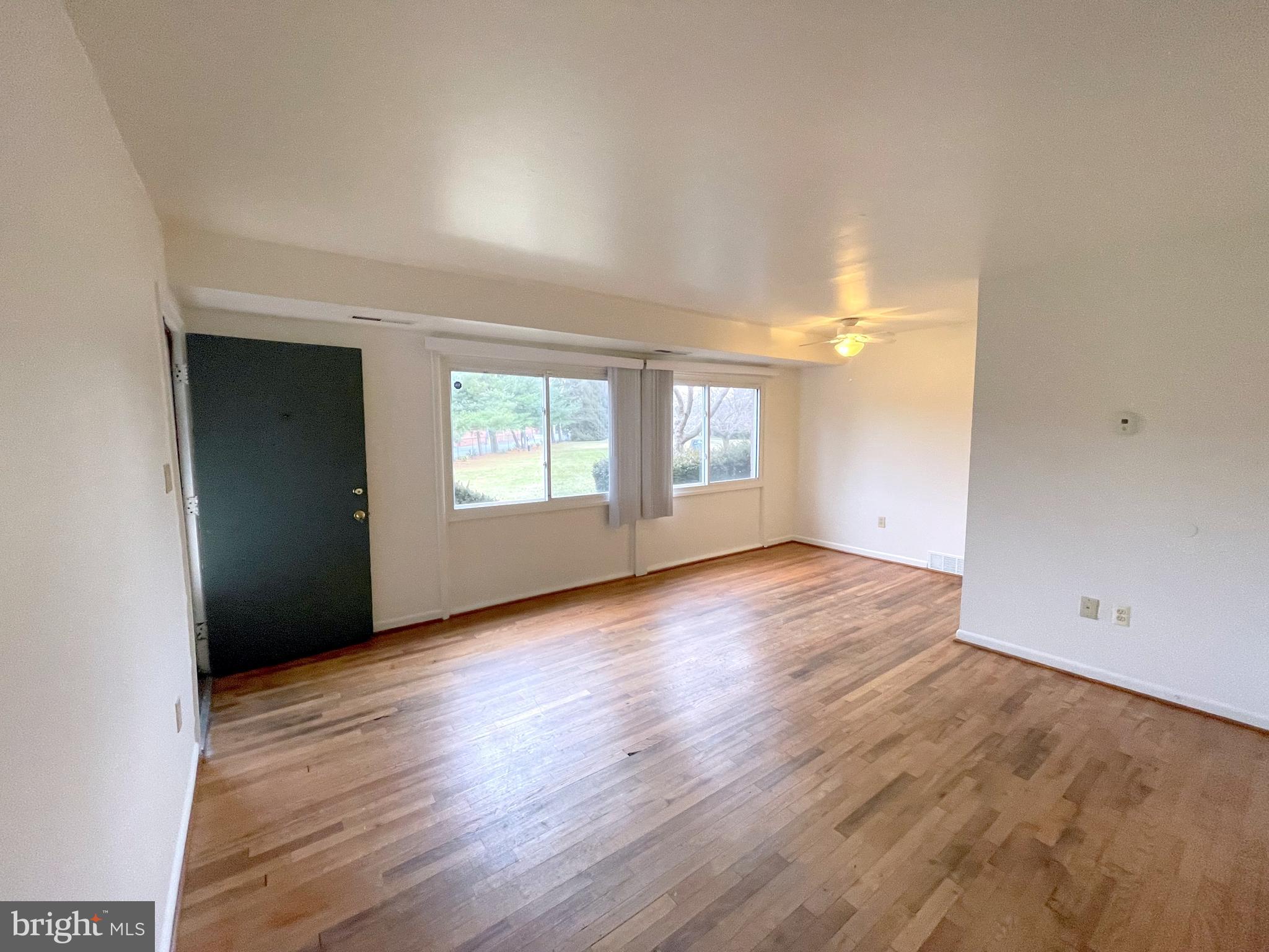 NORTHSIDE TOWNHOUSE APARTMENTS - Residential Lease