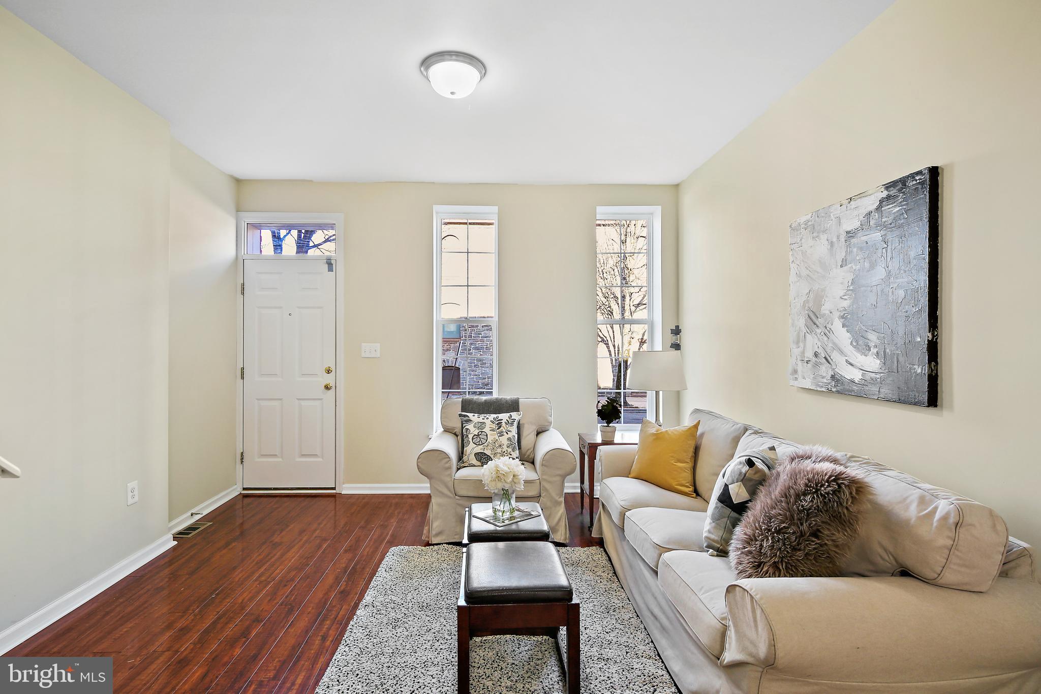 SANDTOWN-WINCHESTER - Residential