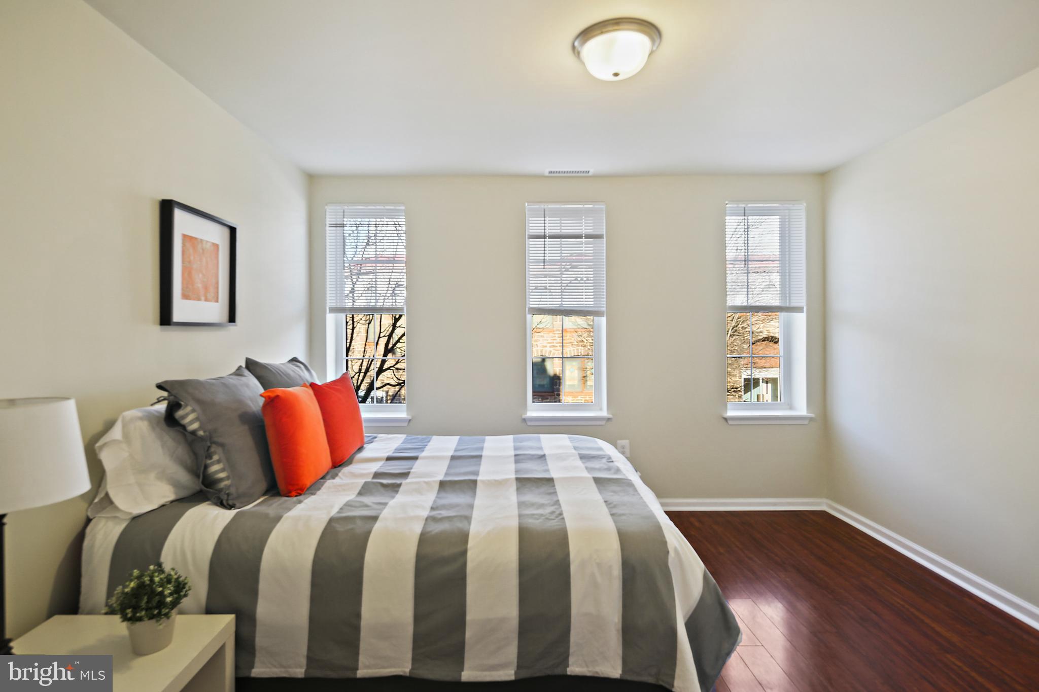 SANDTOWN-WINCHESTER - Residential