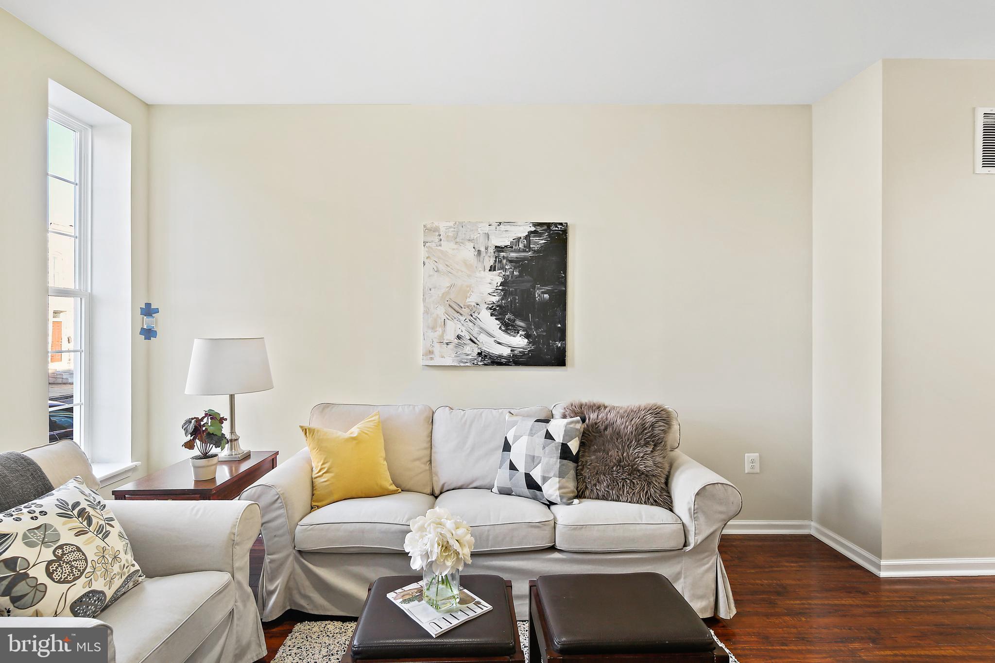 SANDTOWN-WINCHESTER - Residential