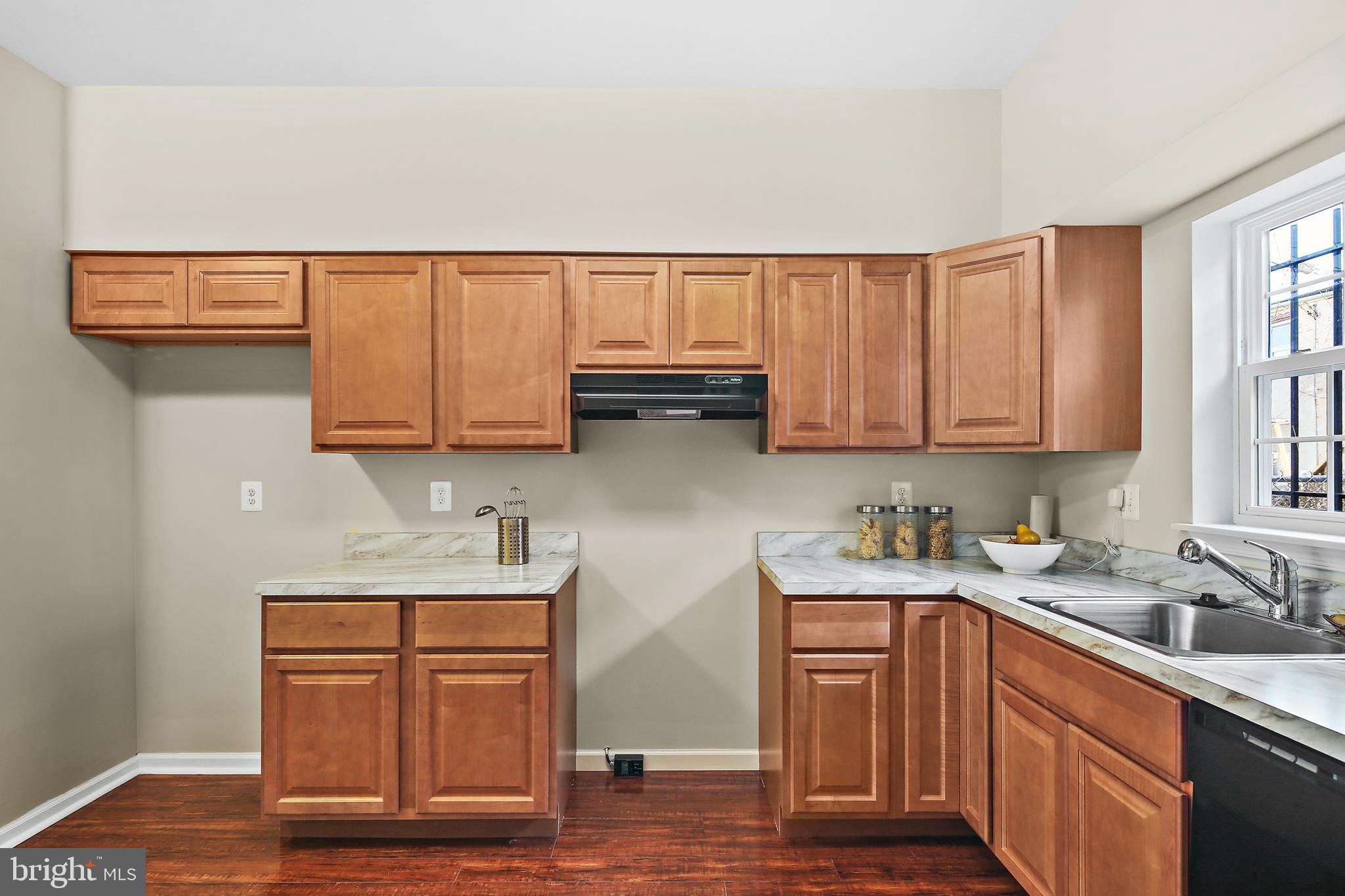 SANDTOWN-WINCHESTER - Residential