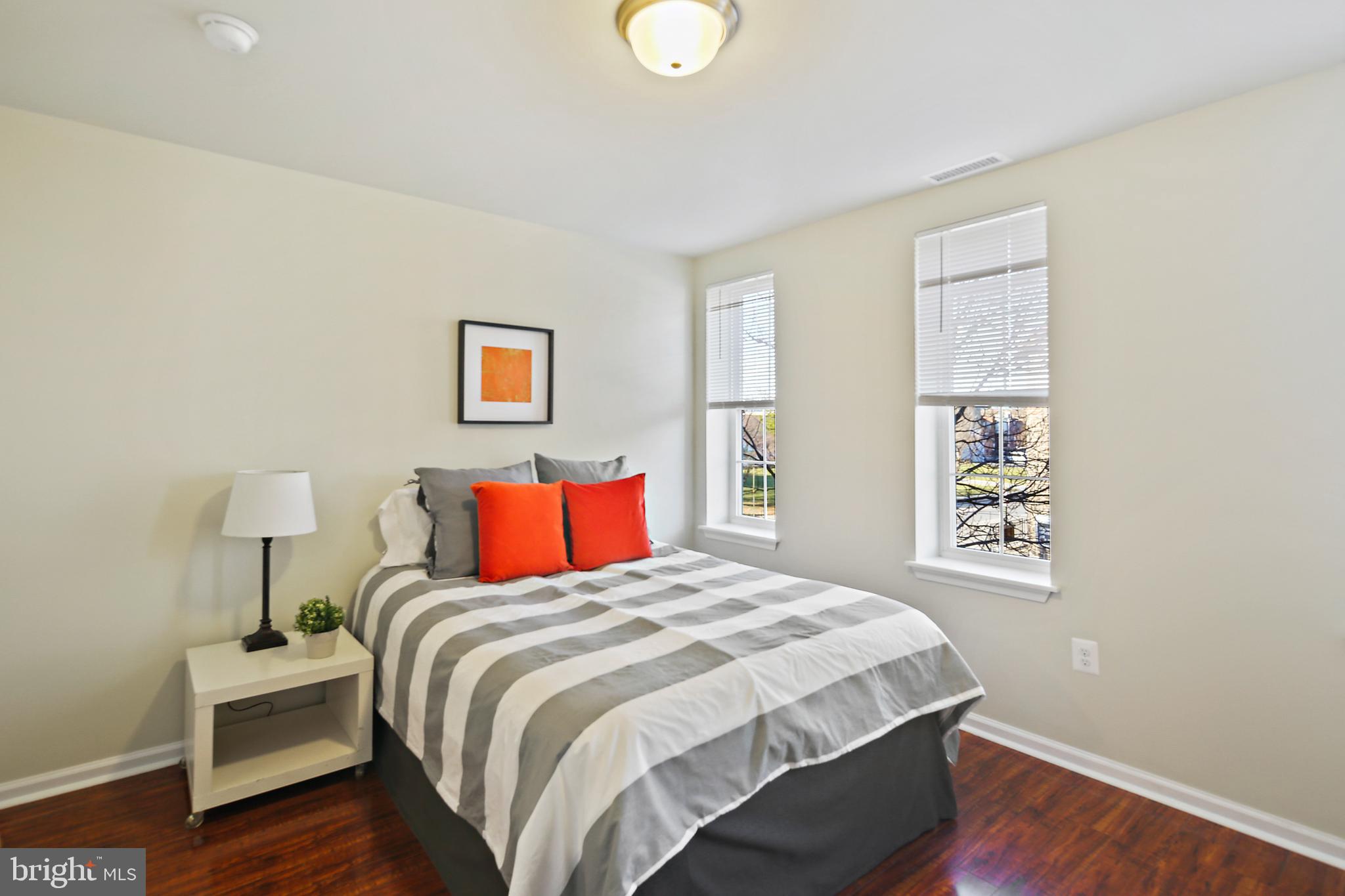 SANDTOWN-WINCHESTER - Residential