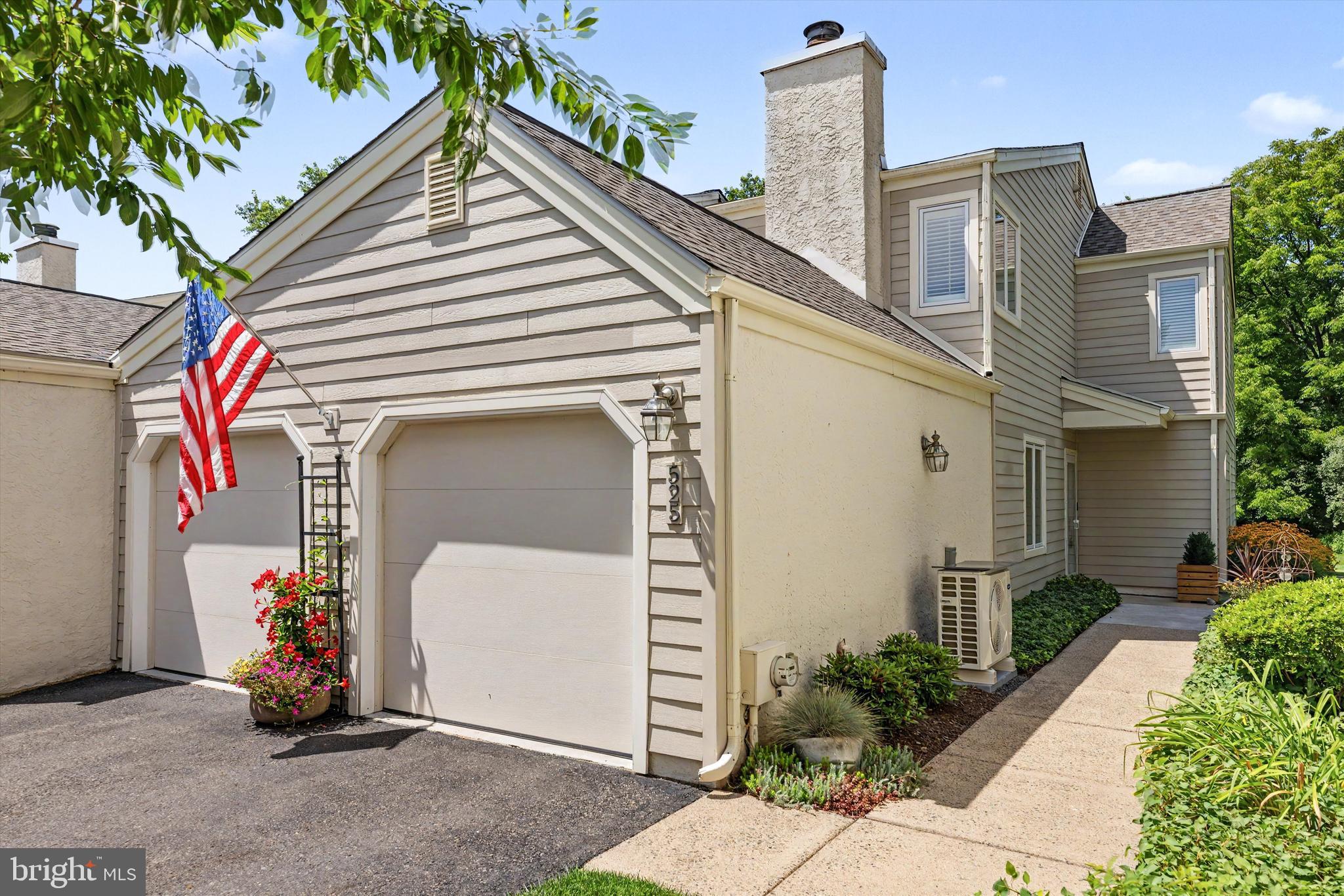 525 PORTSMOUTH COURT
