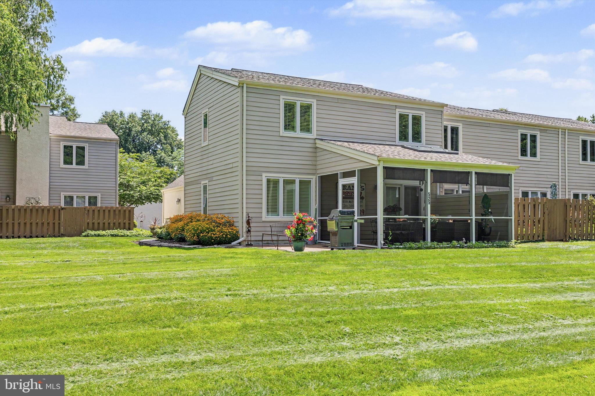 525 PORTSMOUTH COURT