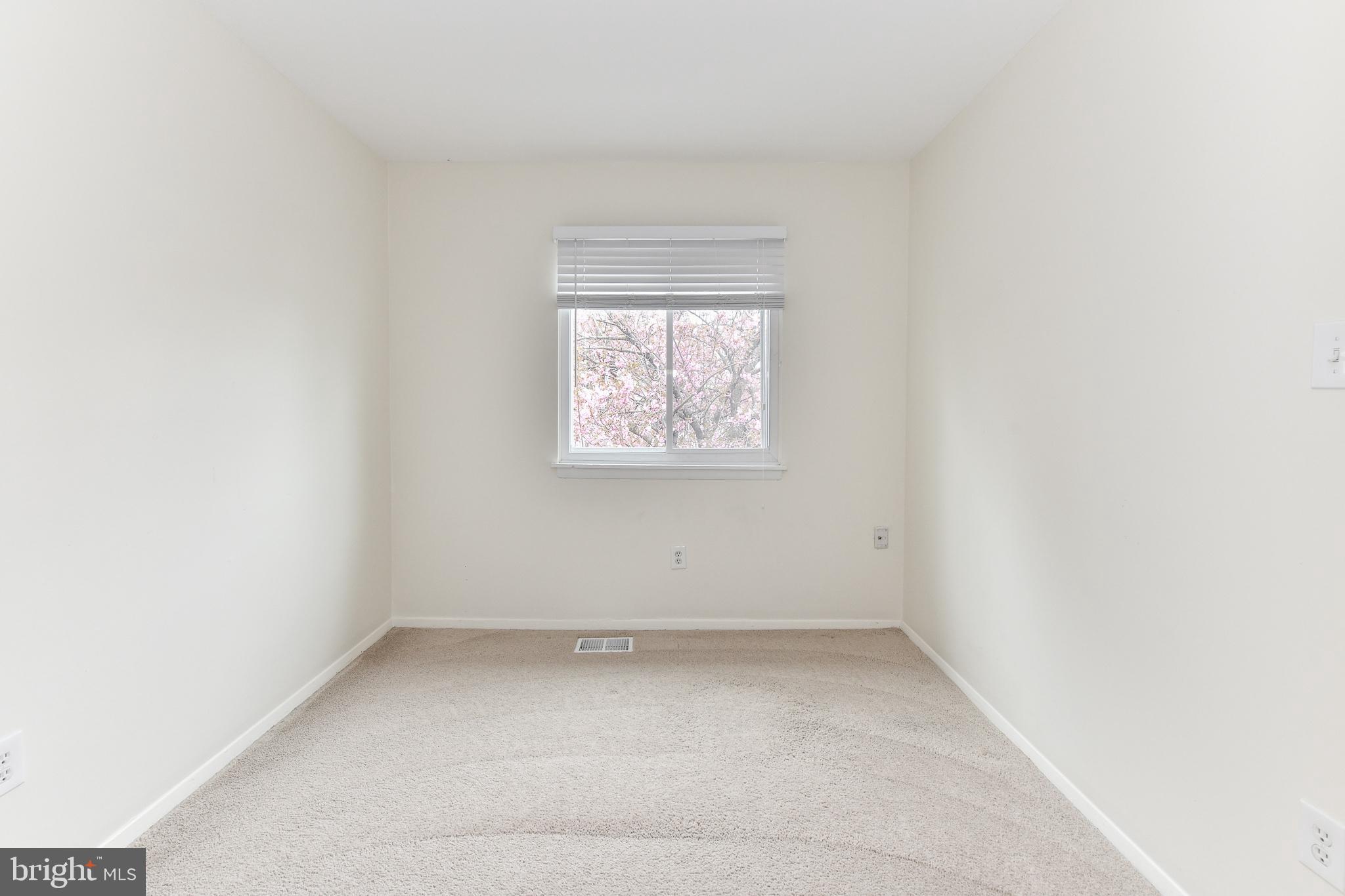 TRALEE - Residential Lease