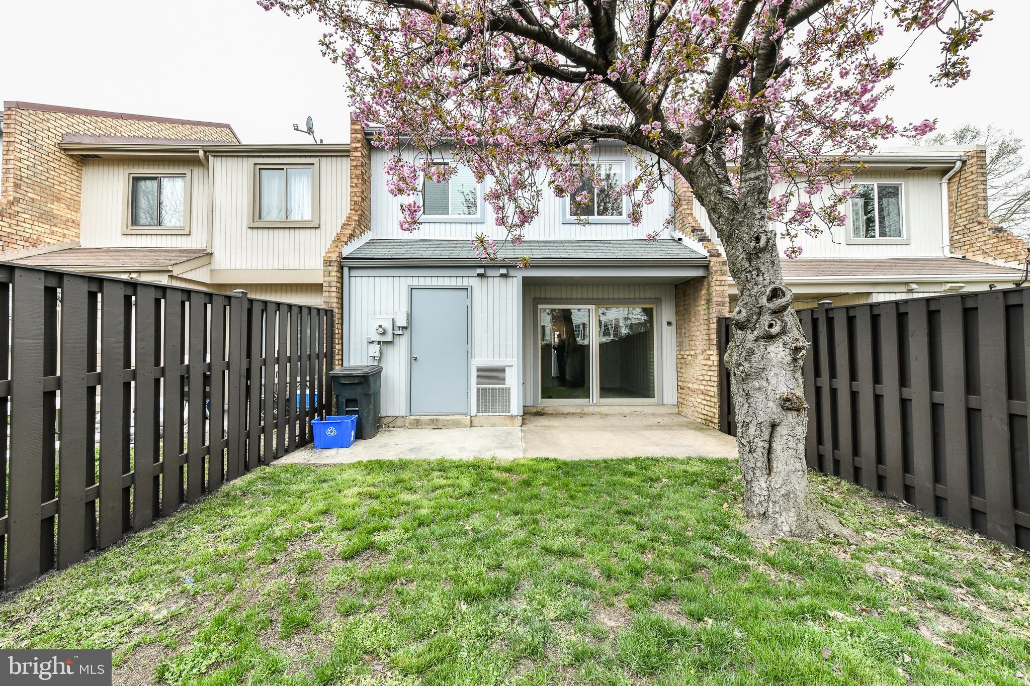 TRALEE - Residential Lease