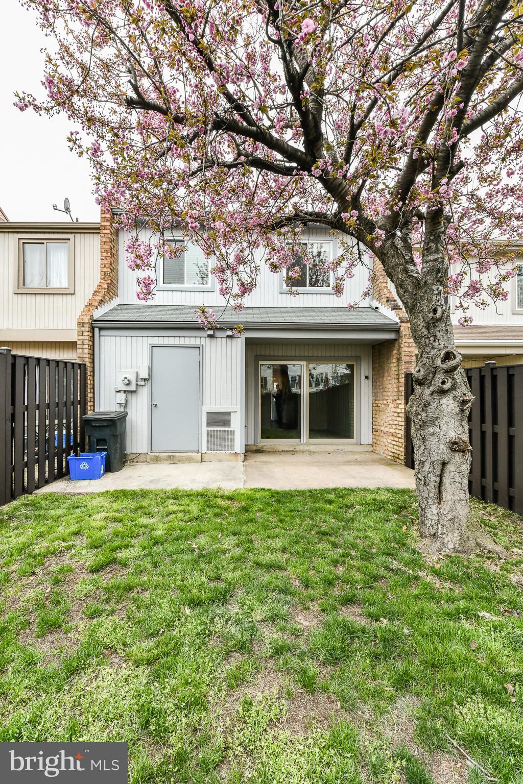 TRALEE - Residential Lease