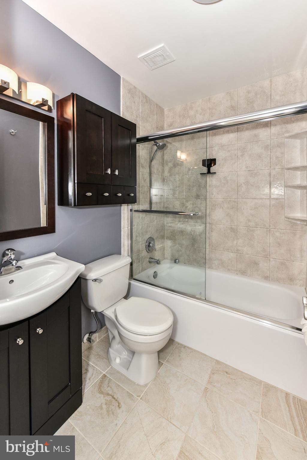 TRALEE - Residential Lease