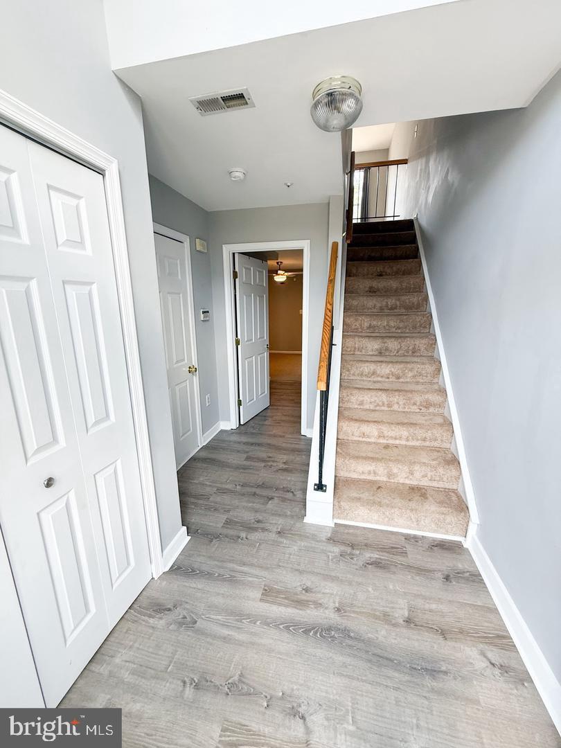 9424 SEA BREEZE COURT
