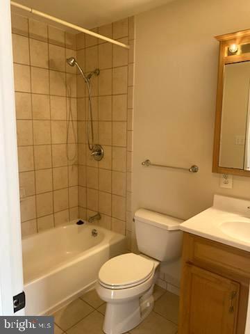 STERLING - Residential Lease