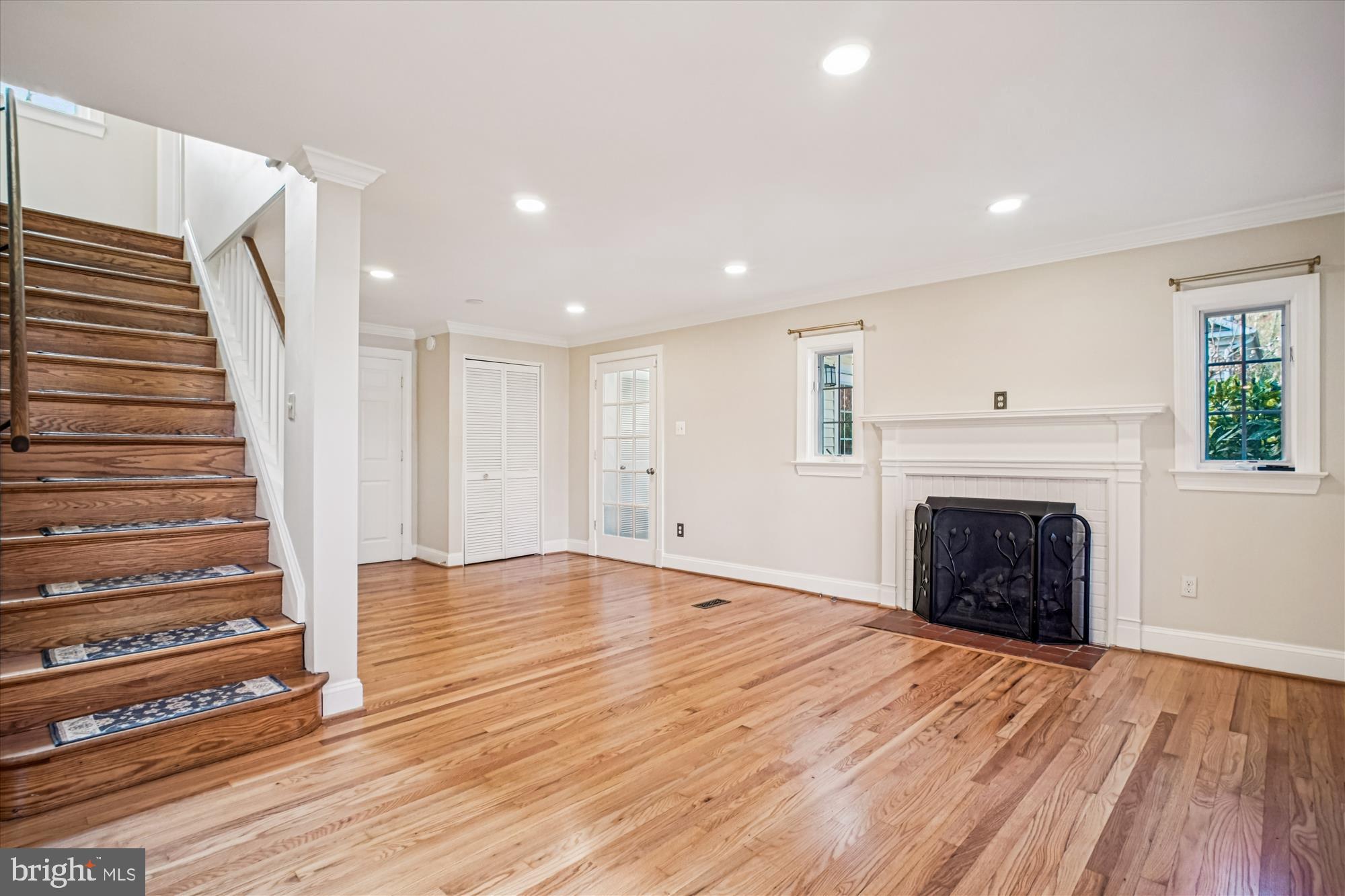 1110 JACKSON COURT