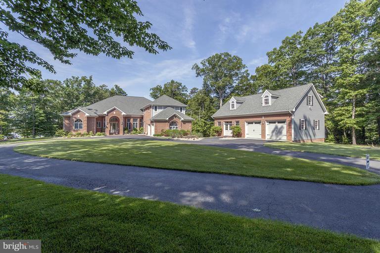 FRIDAY CREEK ESTATES - Residential