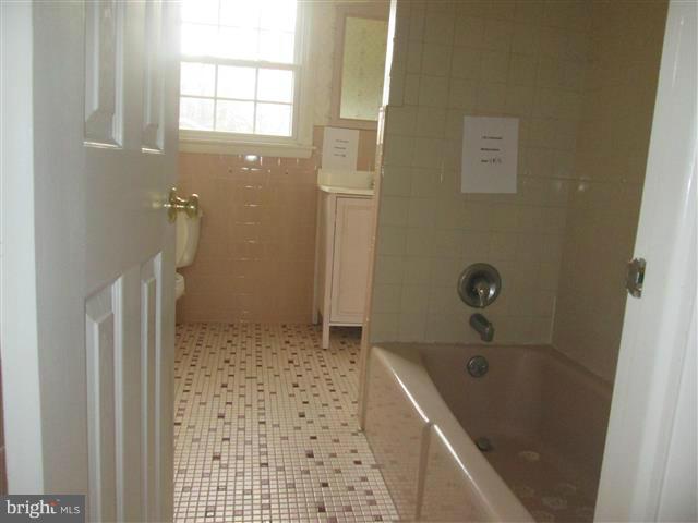 HOMESTEAD VILLAGE - Residential