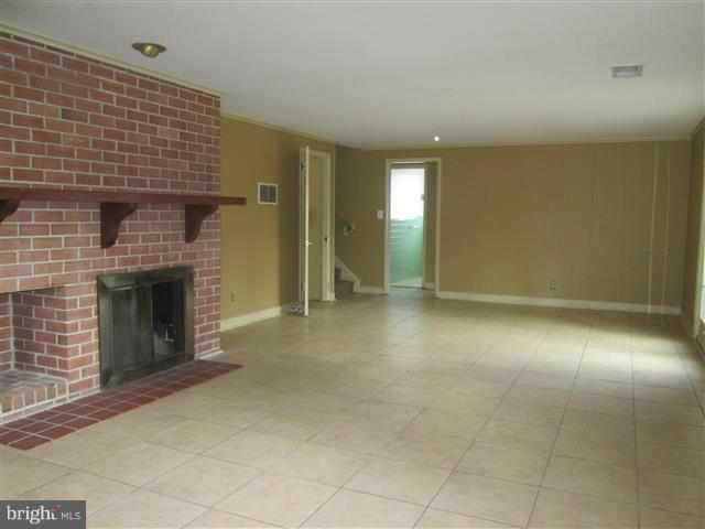 HOMESTEAD VILLAGE - Residential