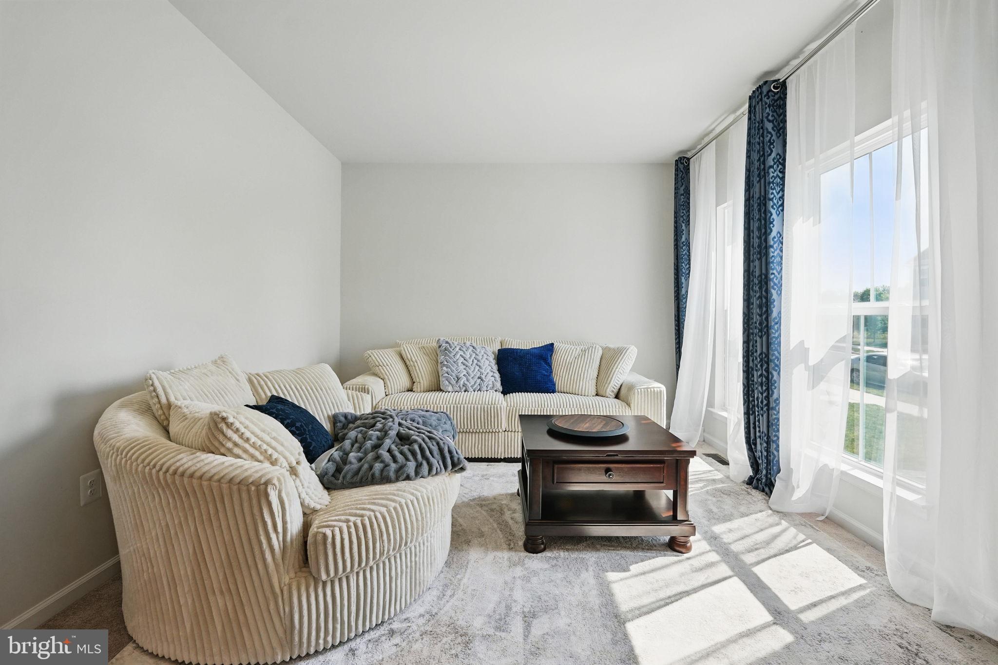 COURTHOUSE COMMONS - Residential