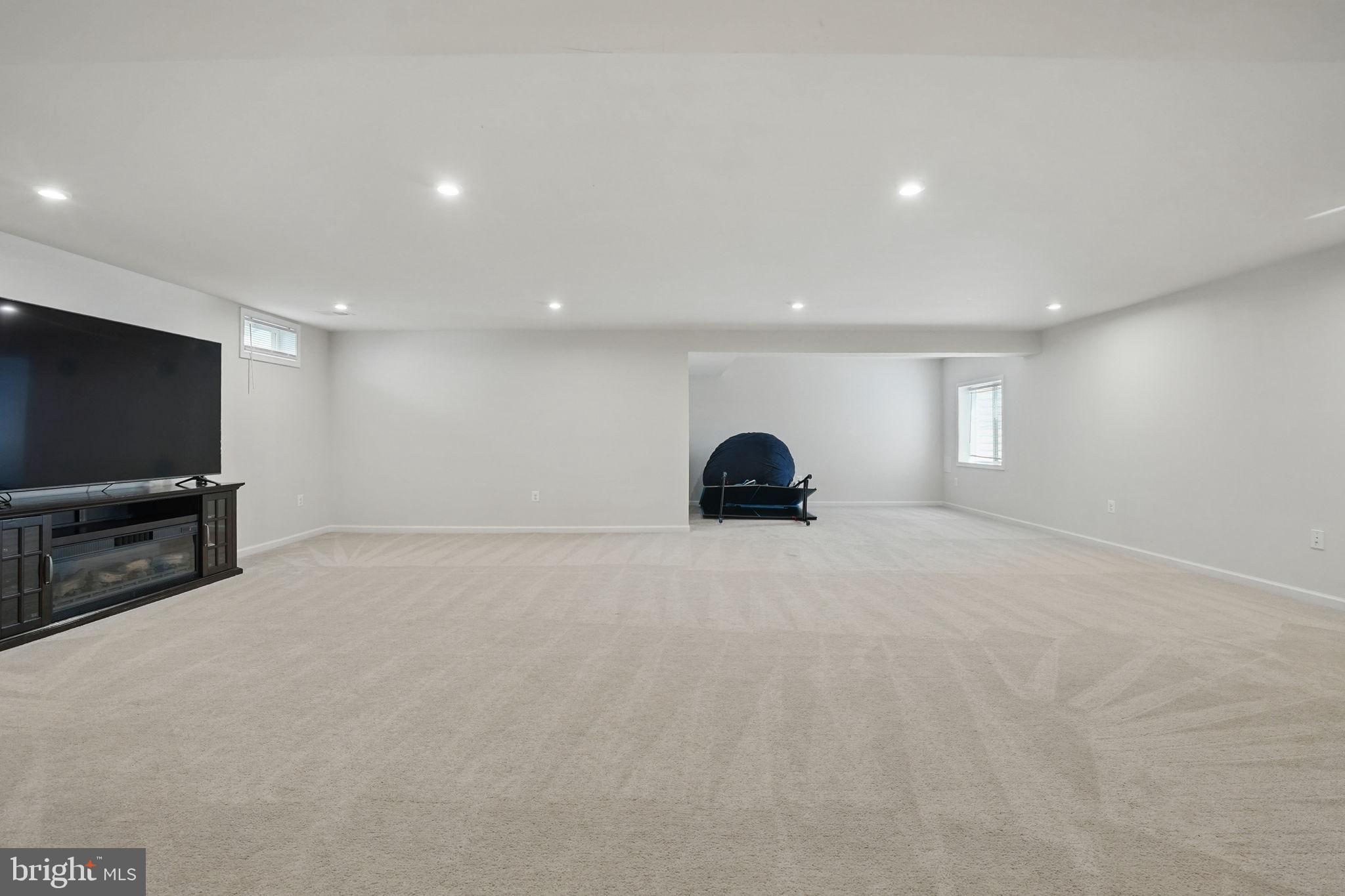 COURTHOUSE COMMONS - Residential