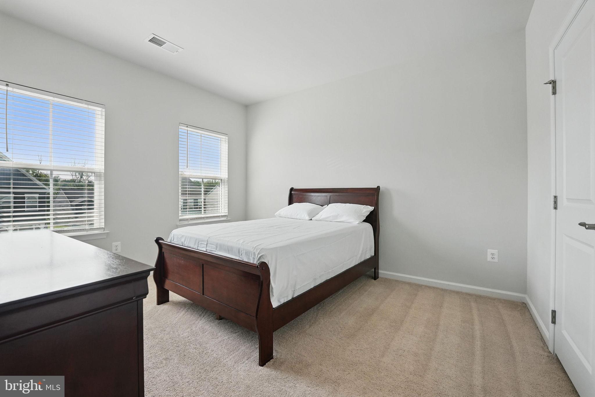 COURTHOUSE COMMONS - Residential