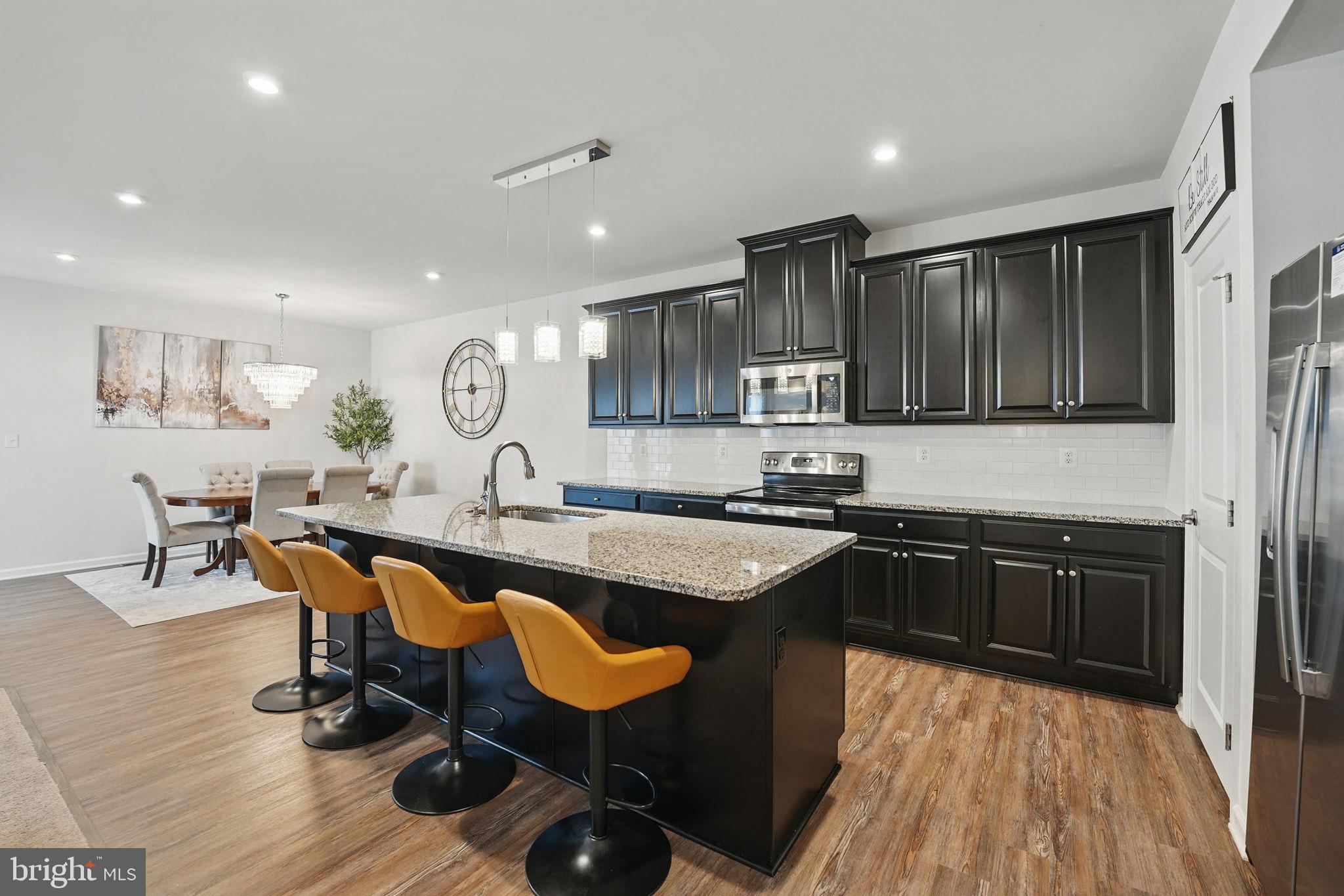 COURTHOUSE COMMONS - Residential