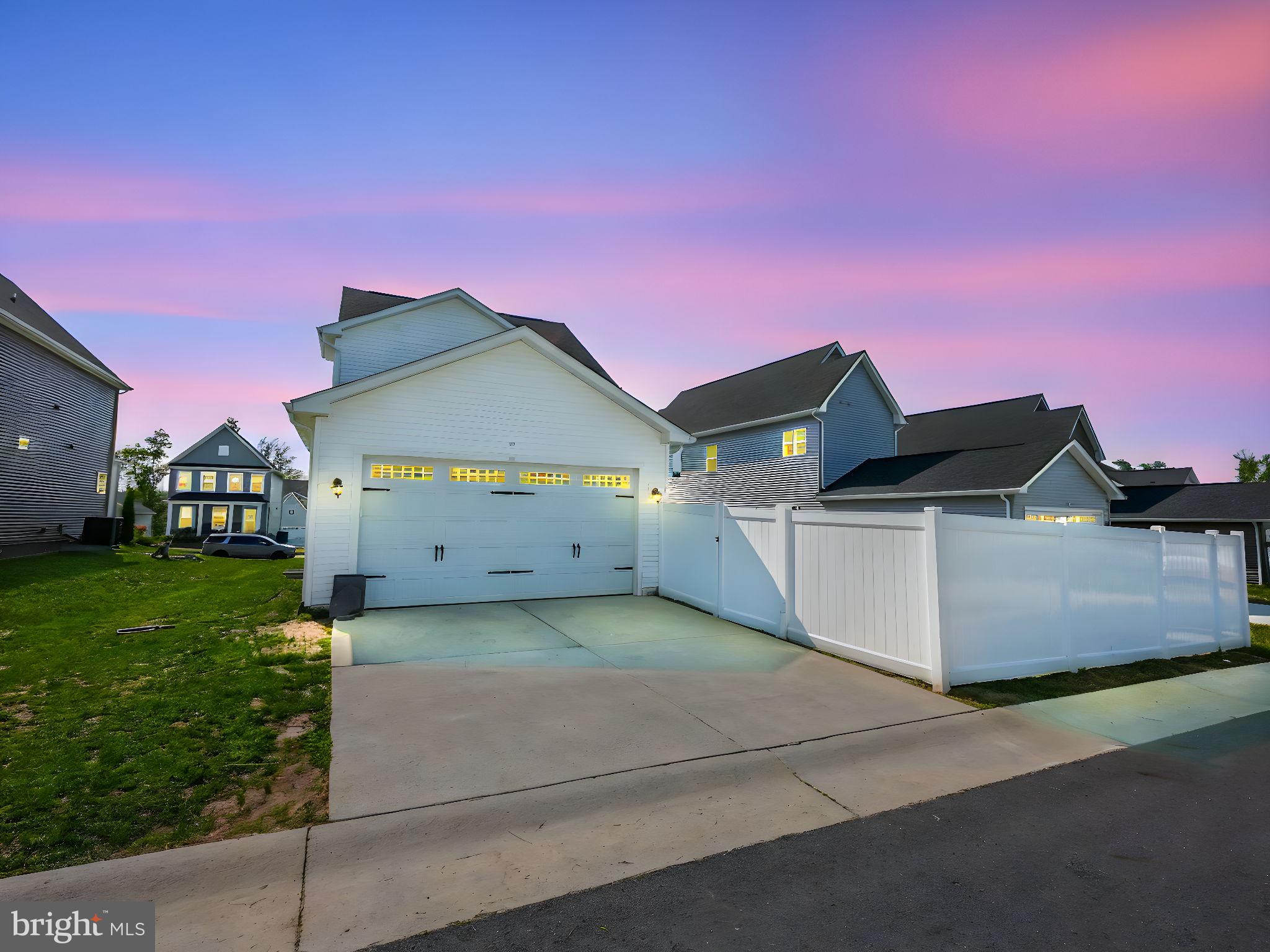 COURTHOUSE COMMONS - Residential