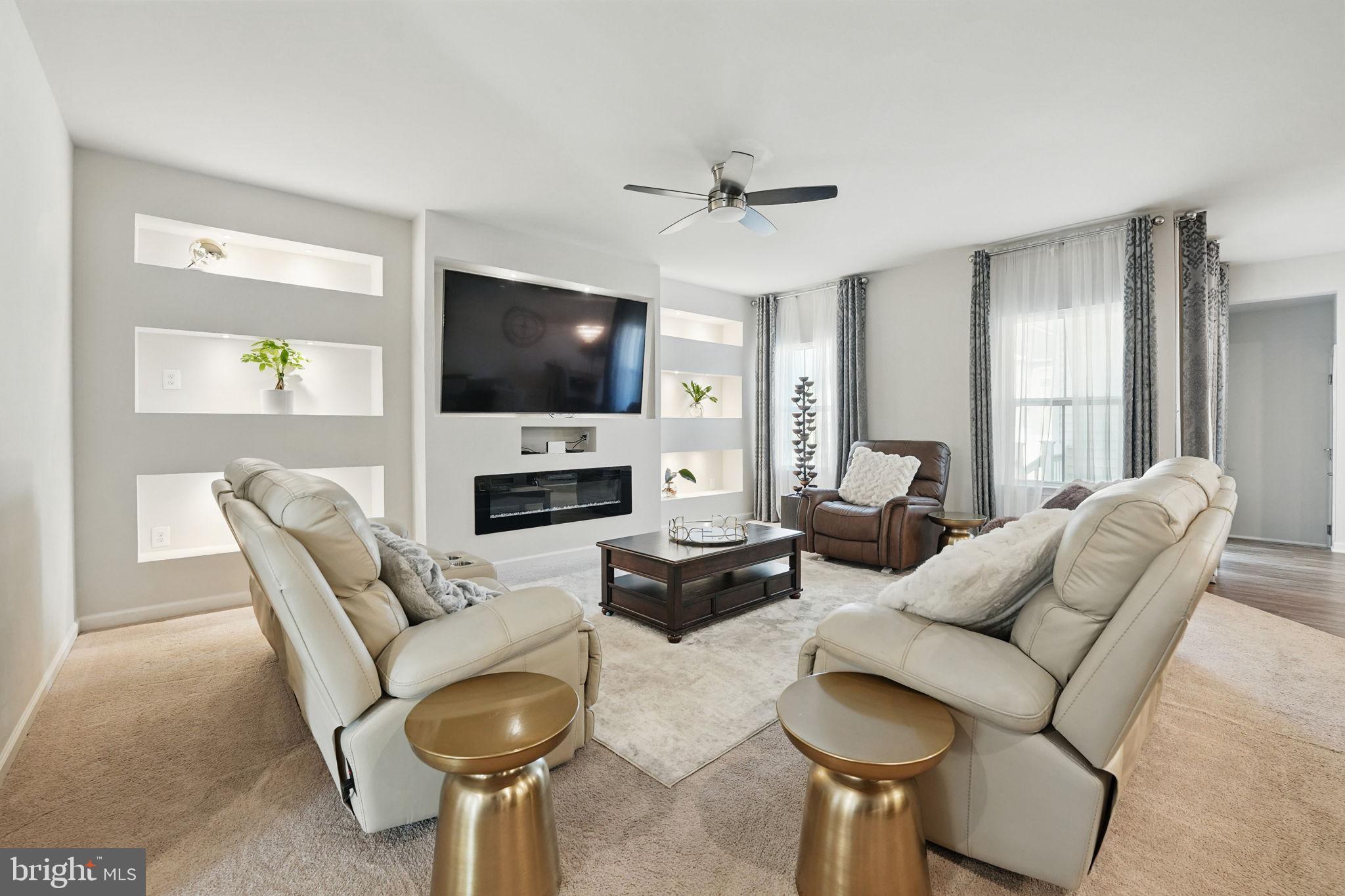 COURTHOUSE COMMONS - Residential