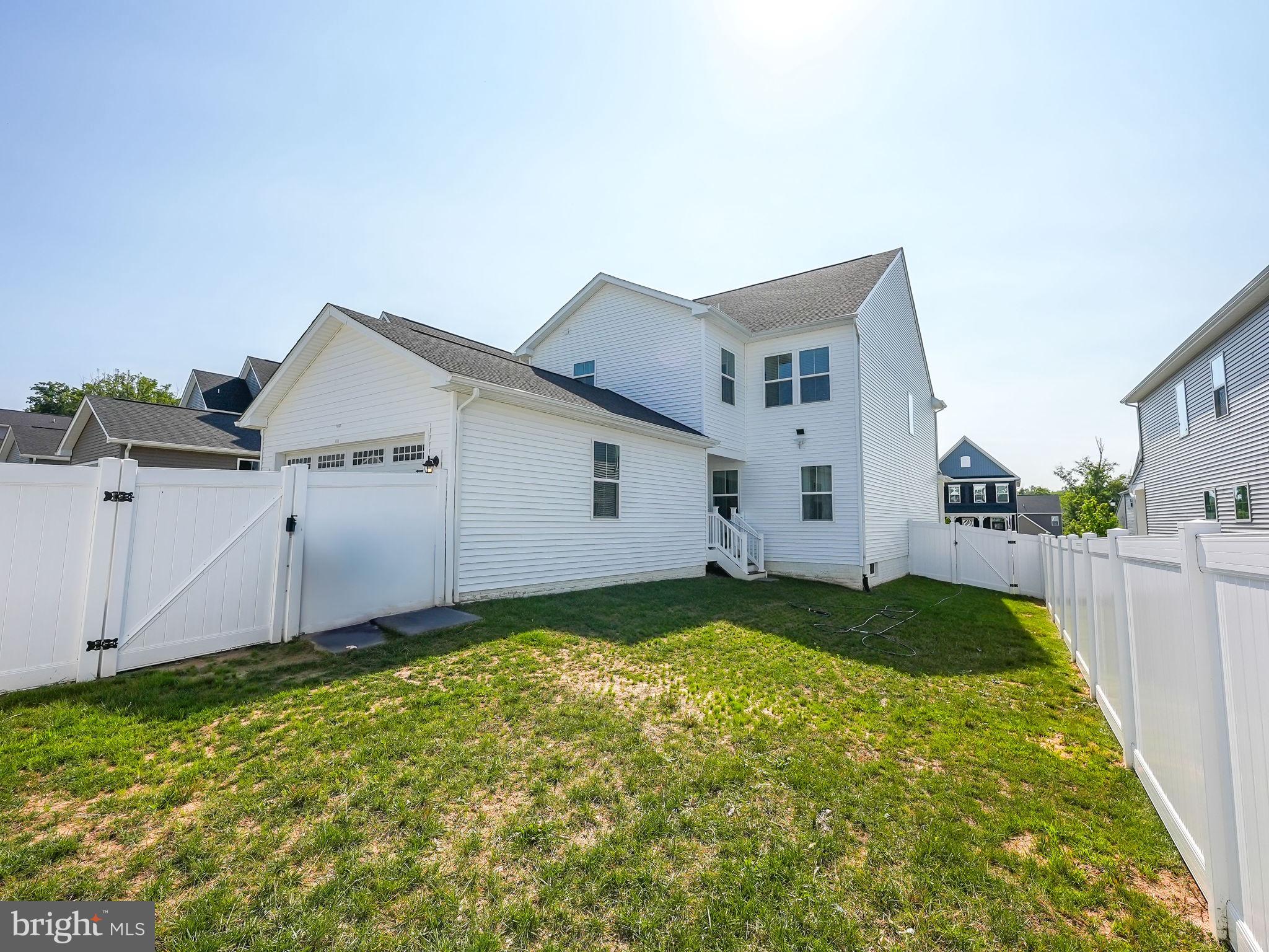 COURTHOUSE COMMONS - Residential