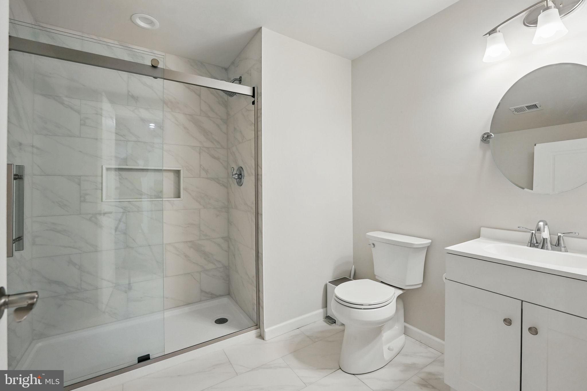 COURTHOUSE COMMONS - Residential