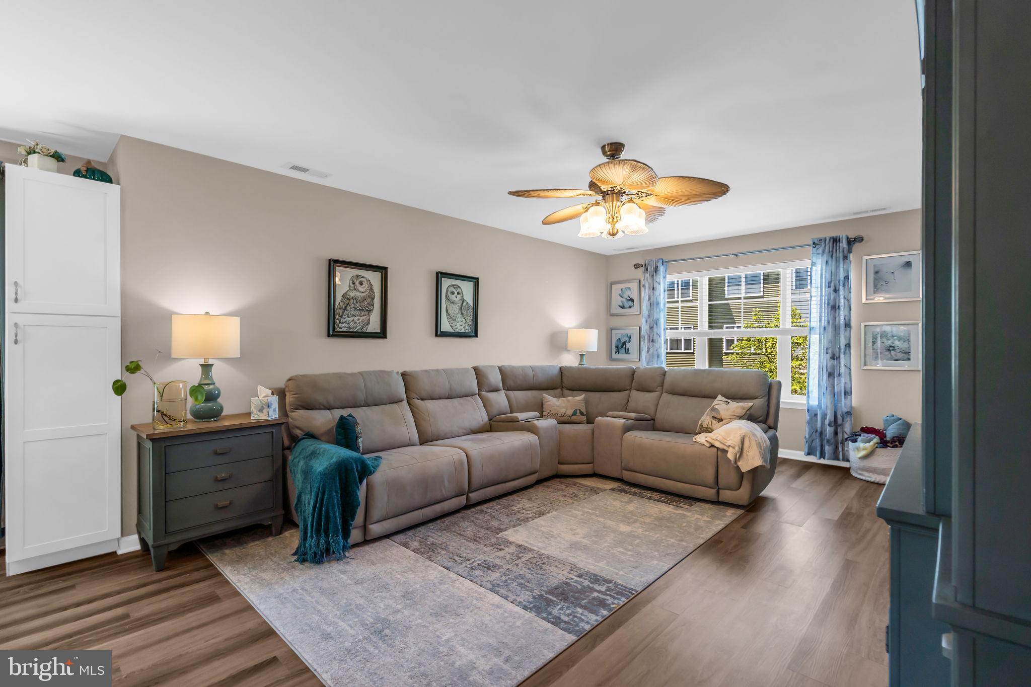 2 BERKELEY CROSSING WAY