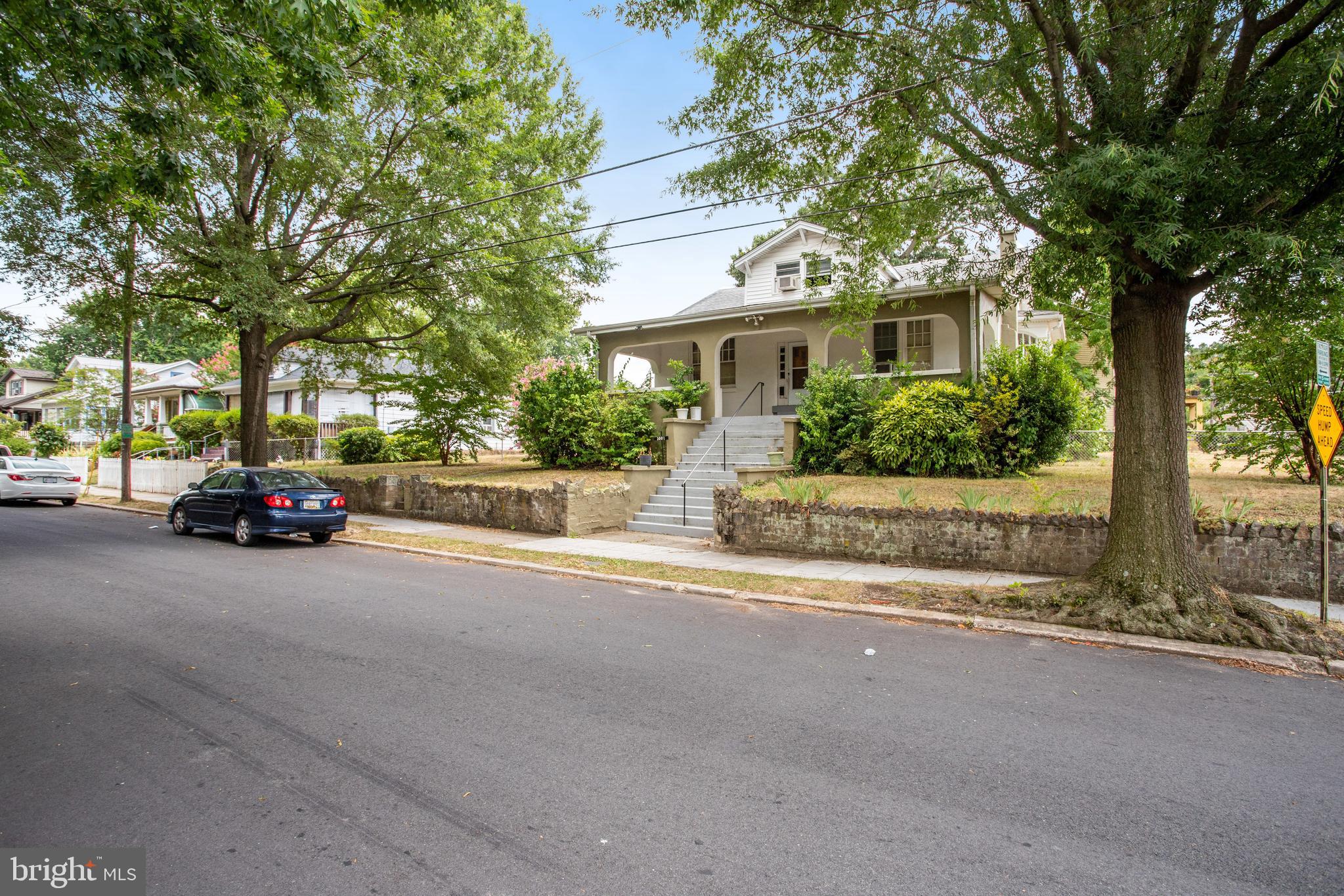 Photo 1 of 1 — 3001 CHANNING STREET NE, WASHINGTON, DC 20018