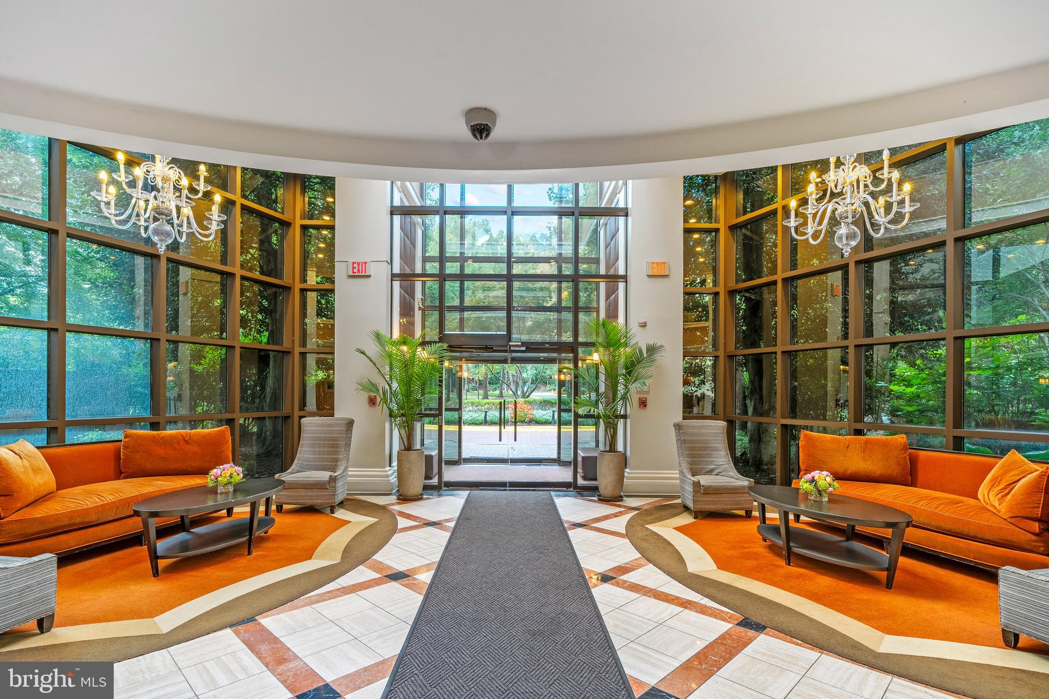 10101 GROSVENOR PLACE 214