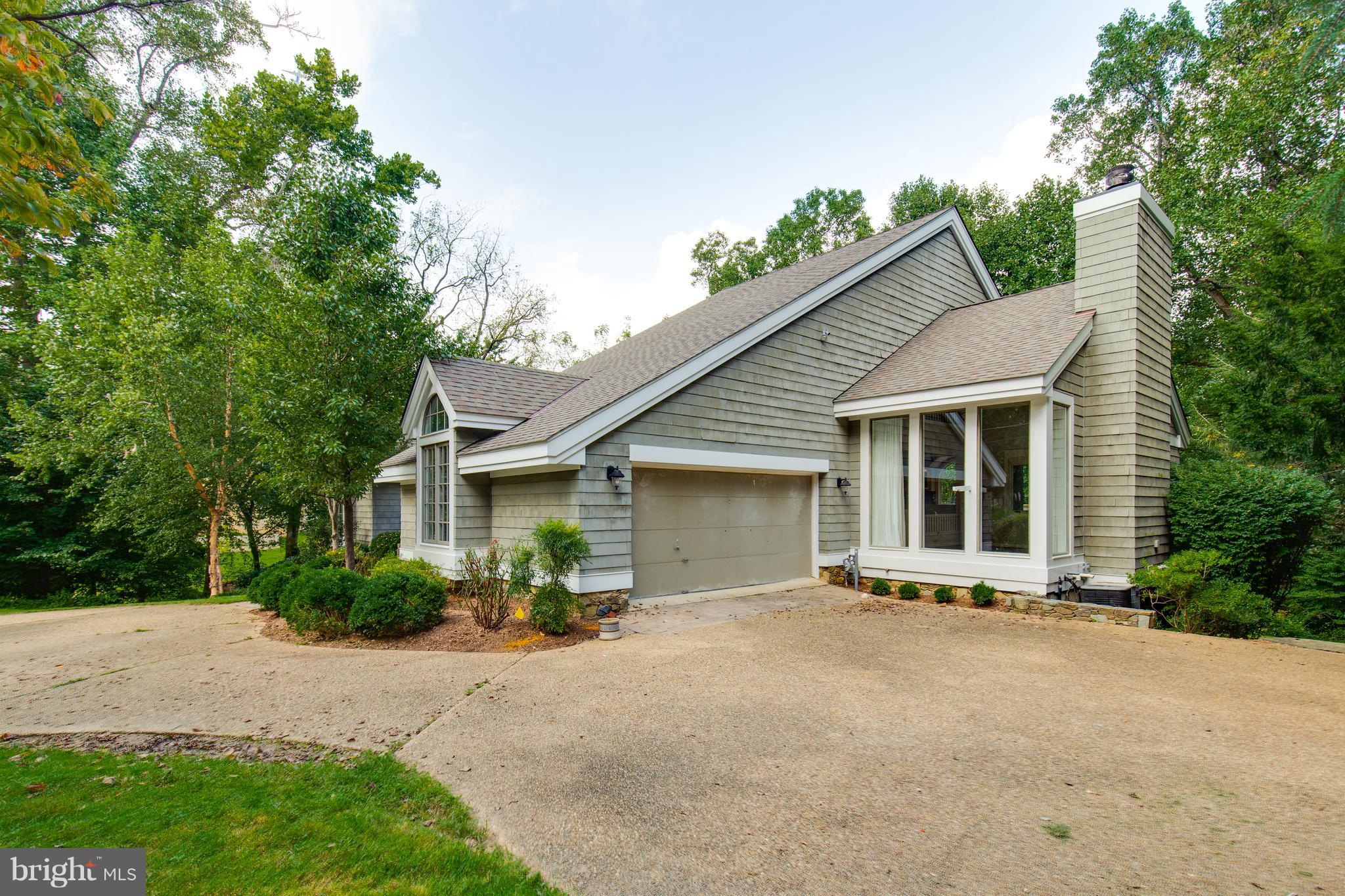 BELLEVUE FOREST - Residential