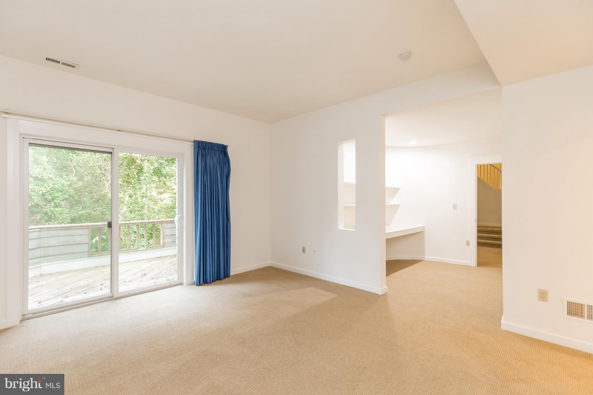 BELLEVUE FOREST - Residential