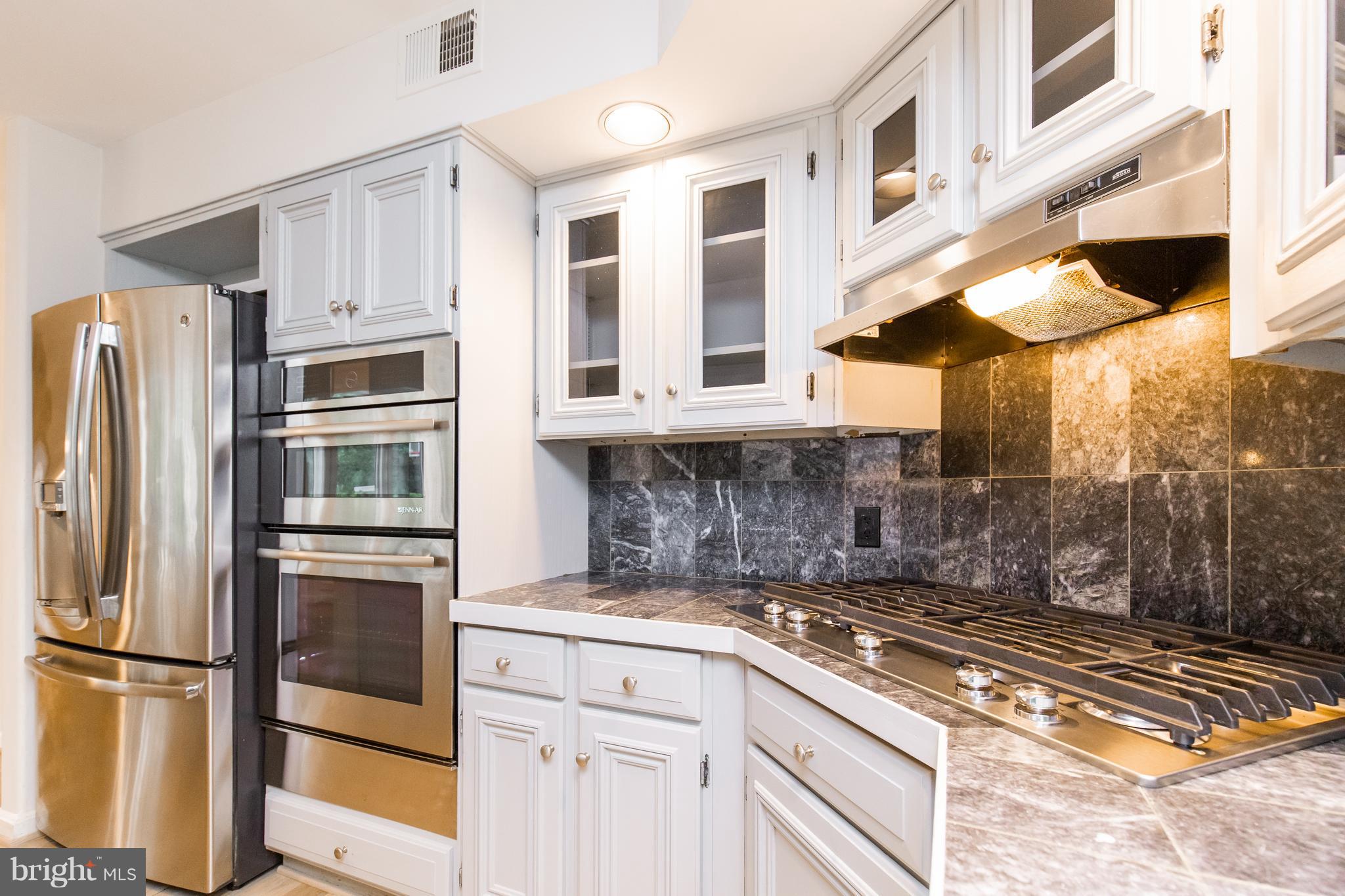 BELLEVUE FOREST - Residential