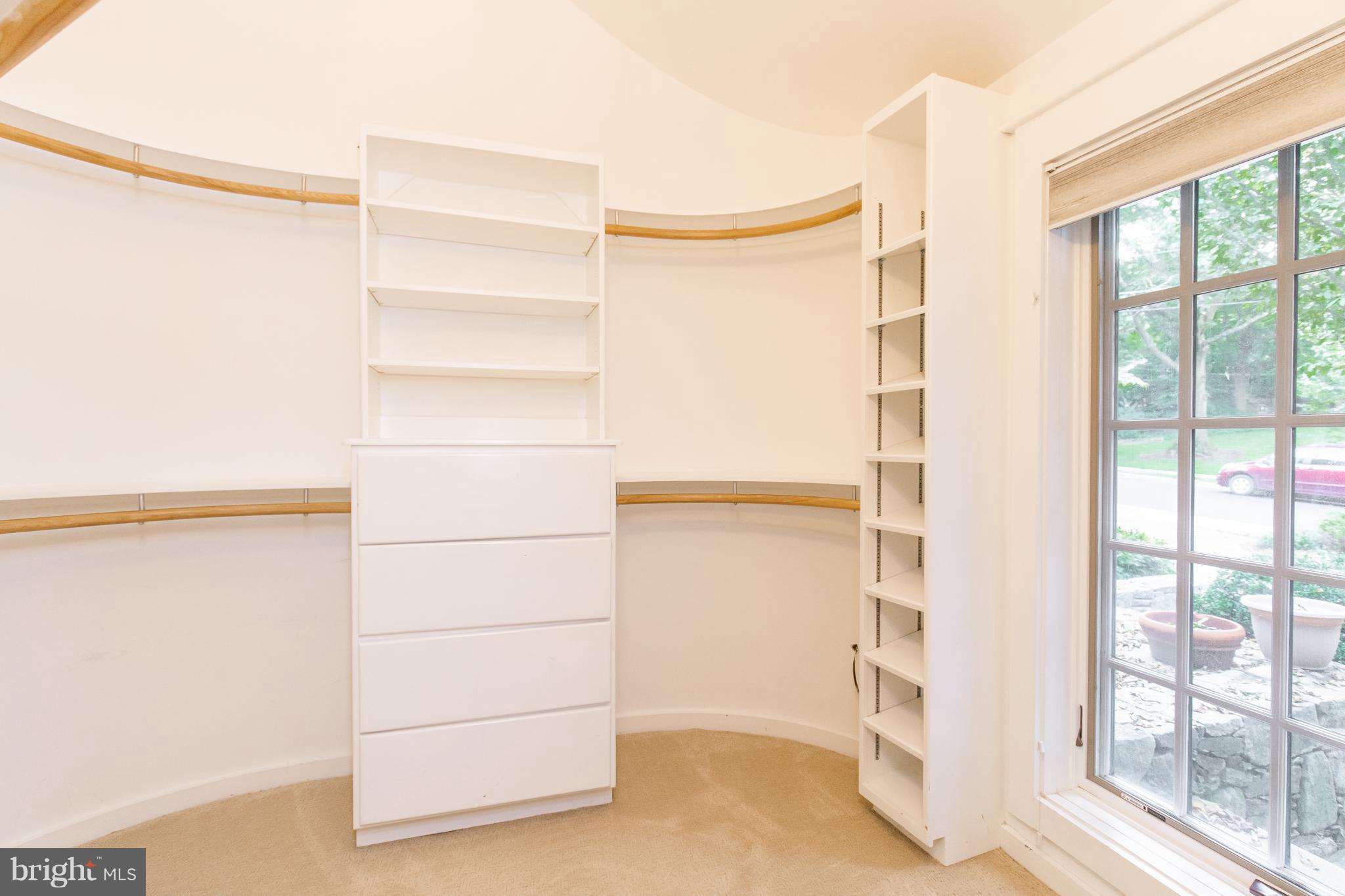 BELLEVUE FOREST - Residential