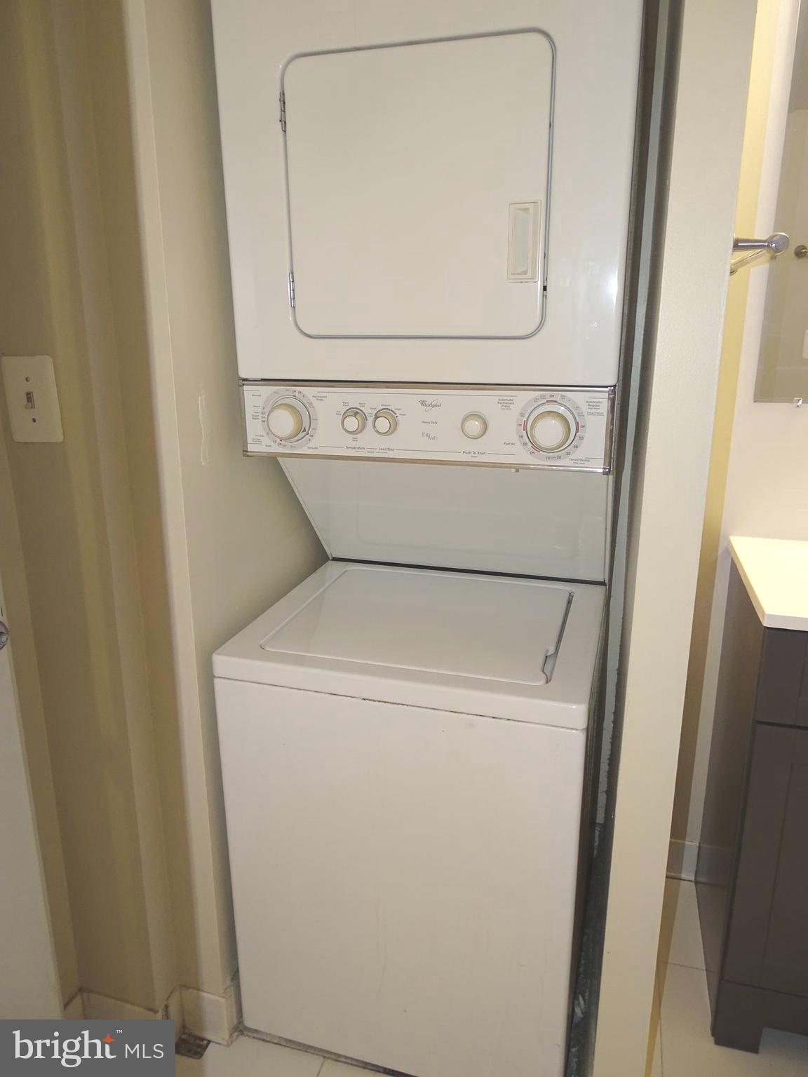 SKYLINE SQUARE CONDO - Residential Lease