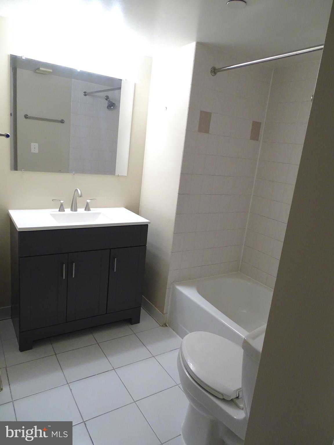 SKYLINE SQUARE CONDO - Residential Lease