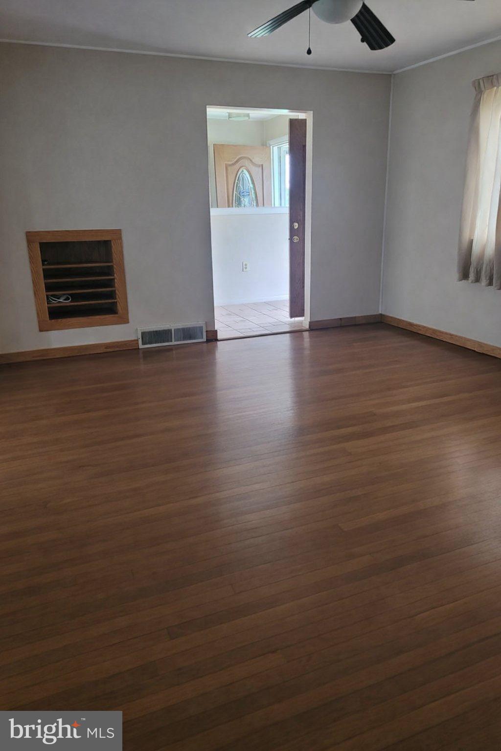 ROSSMOYNE MANOR - Residential