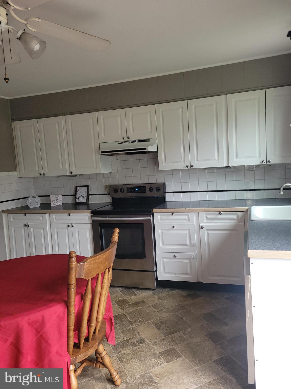 ROSSMOYNE MANOR - Residential