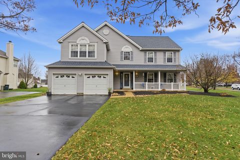 561 ZINN DRIVE SOUTHAMPTON PA 18966