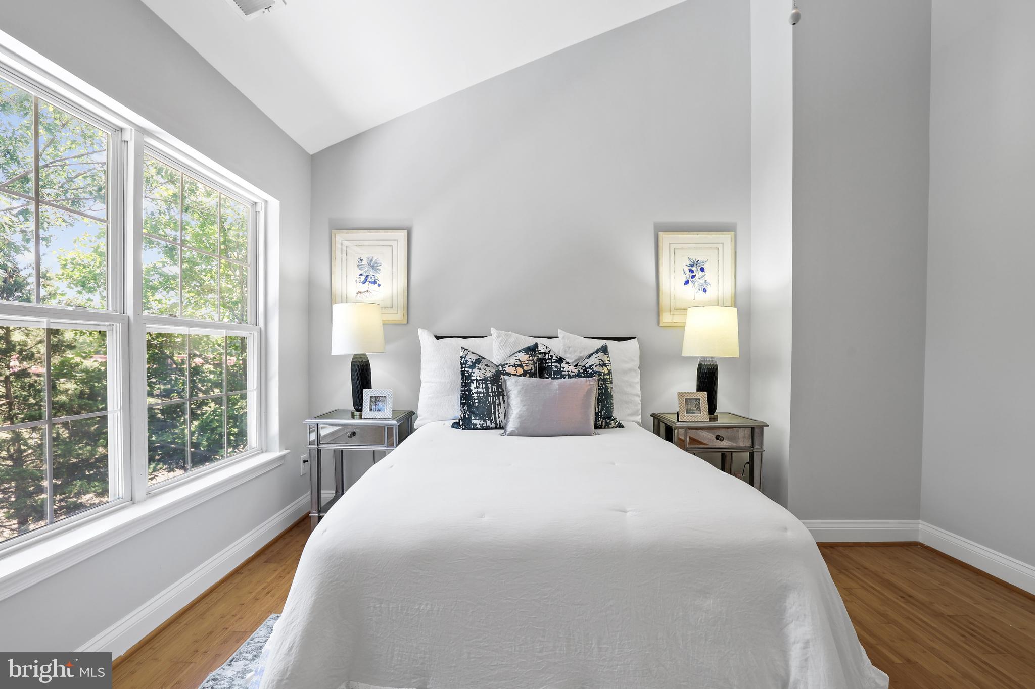 TOWNES AT CAMERON PARKE - Residential