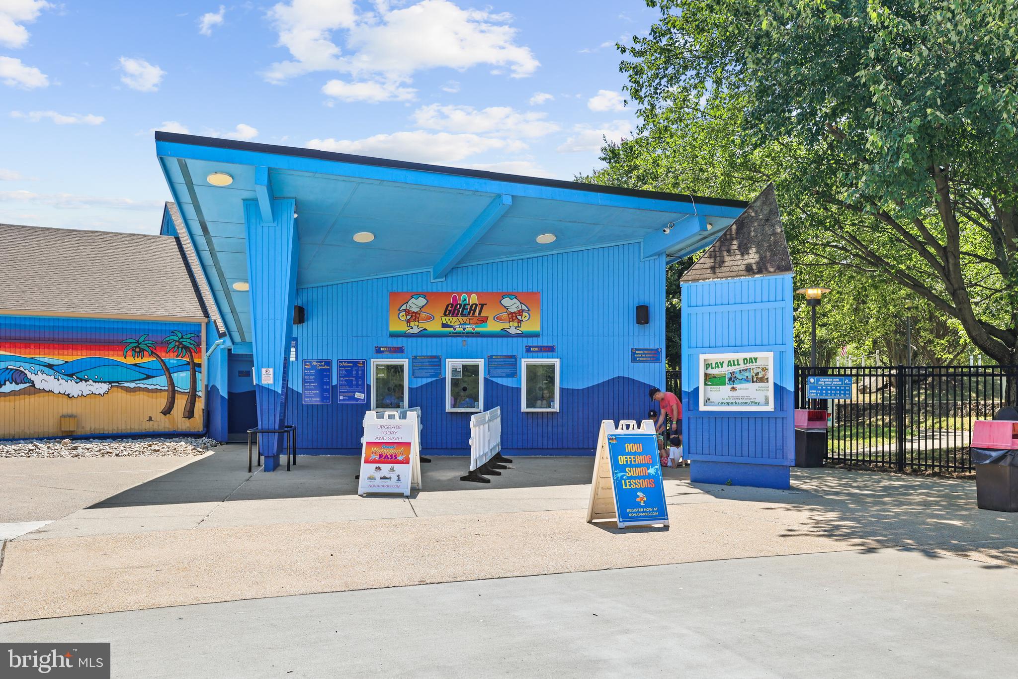 TOWNES AT CAMERON PARKE - Residential