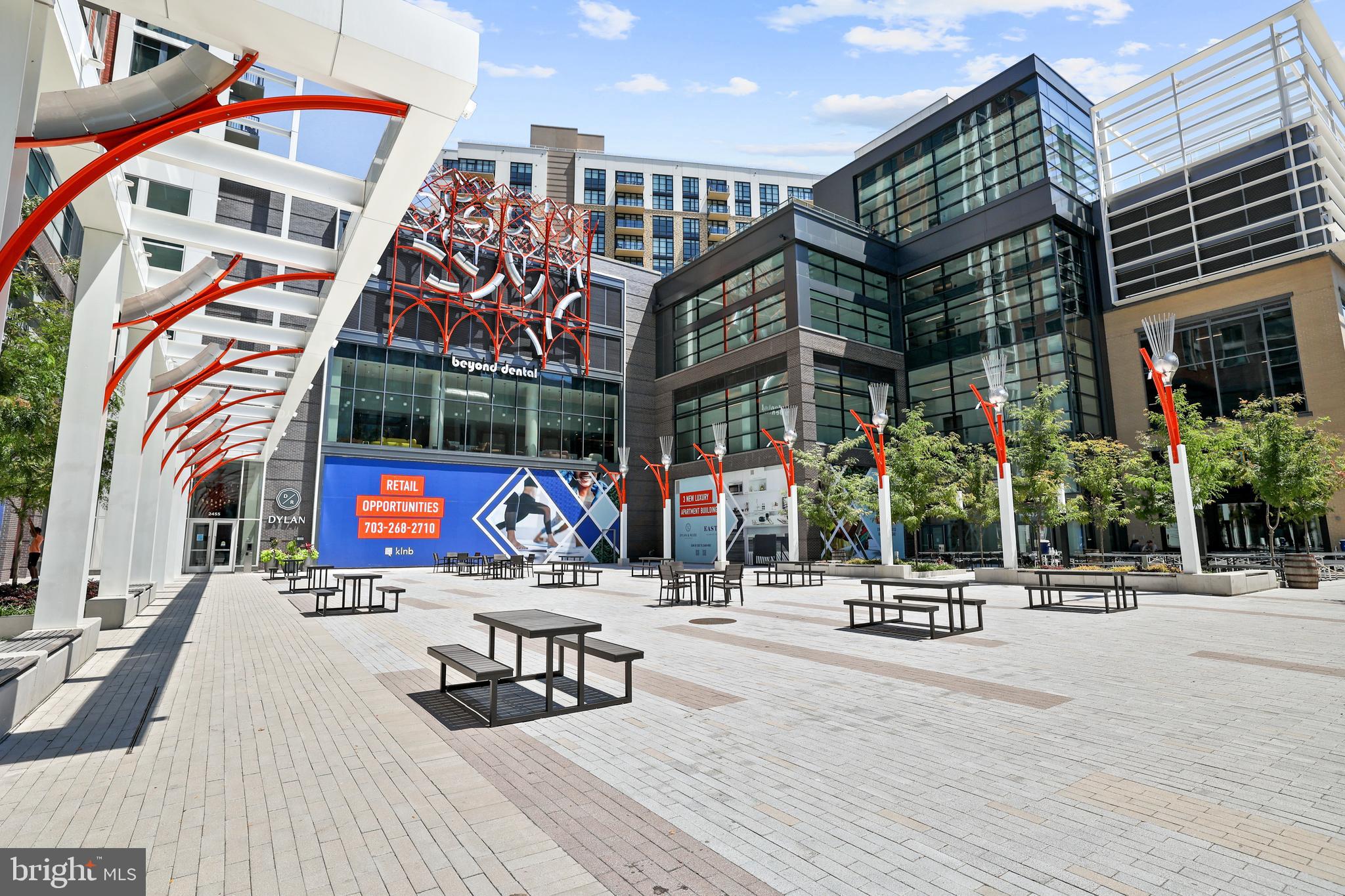 TOWNES AT CAMERON PARKE - Residential