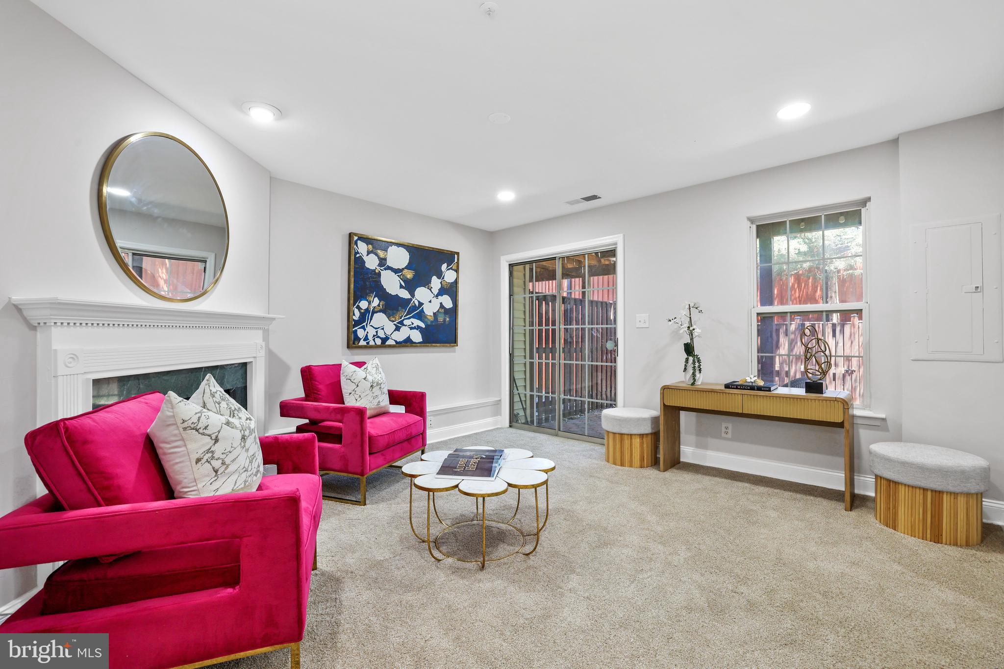 TOWNES AT CAMERON PARKE - Residential