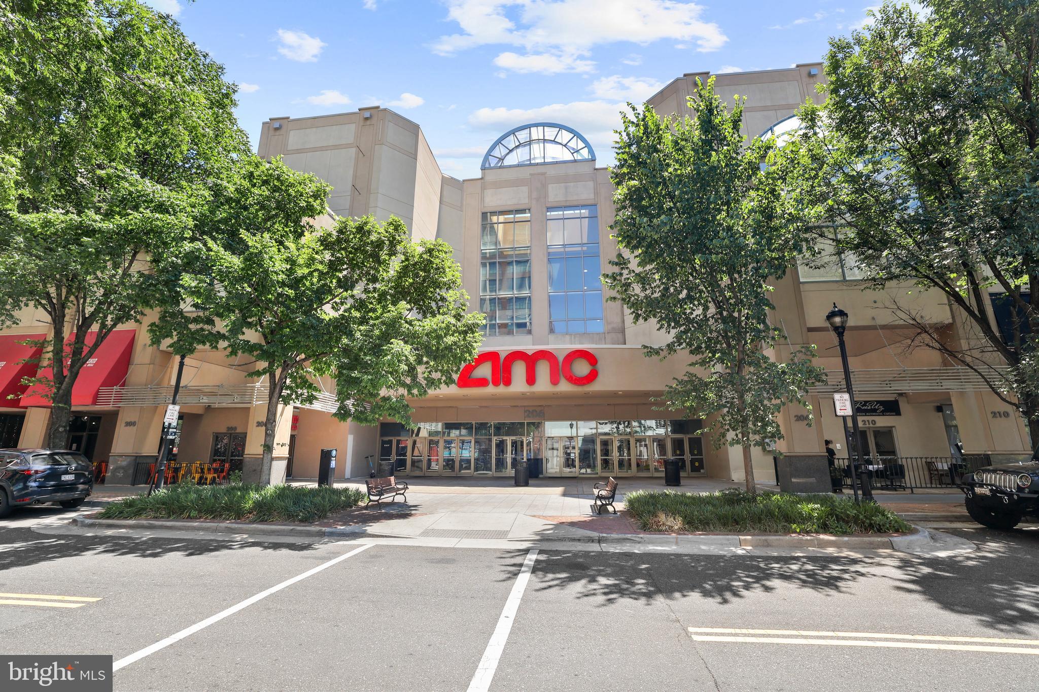 TOWNES AT CAMERON PARKE - Residential