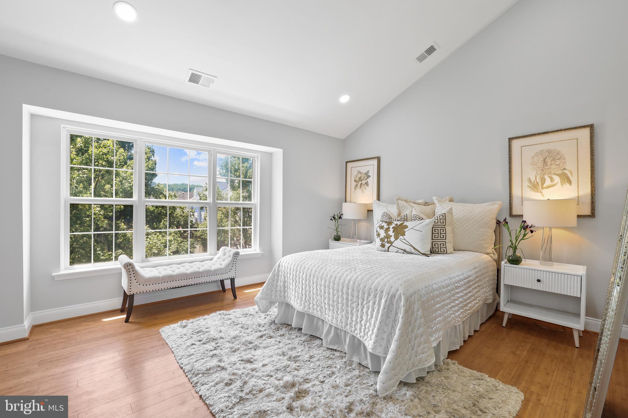 TOWNES AT CAMERON PARKE - Residential