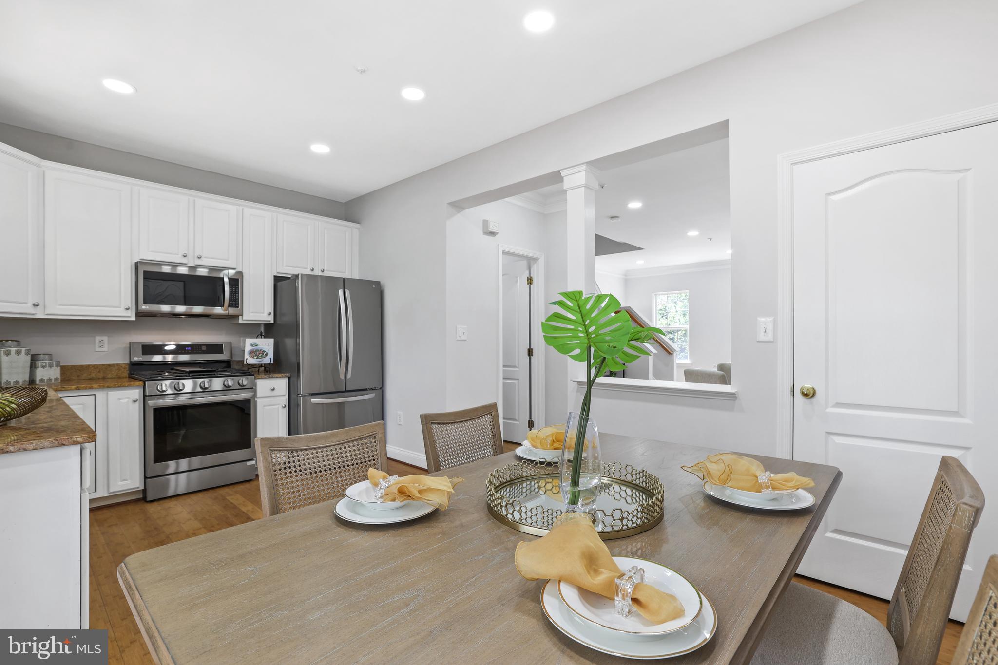 TOWNES AT CAMERON PARKE - Residential