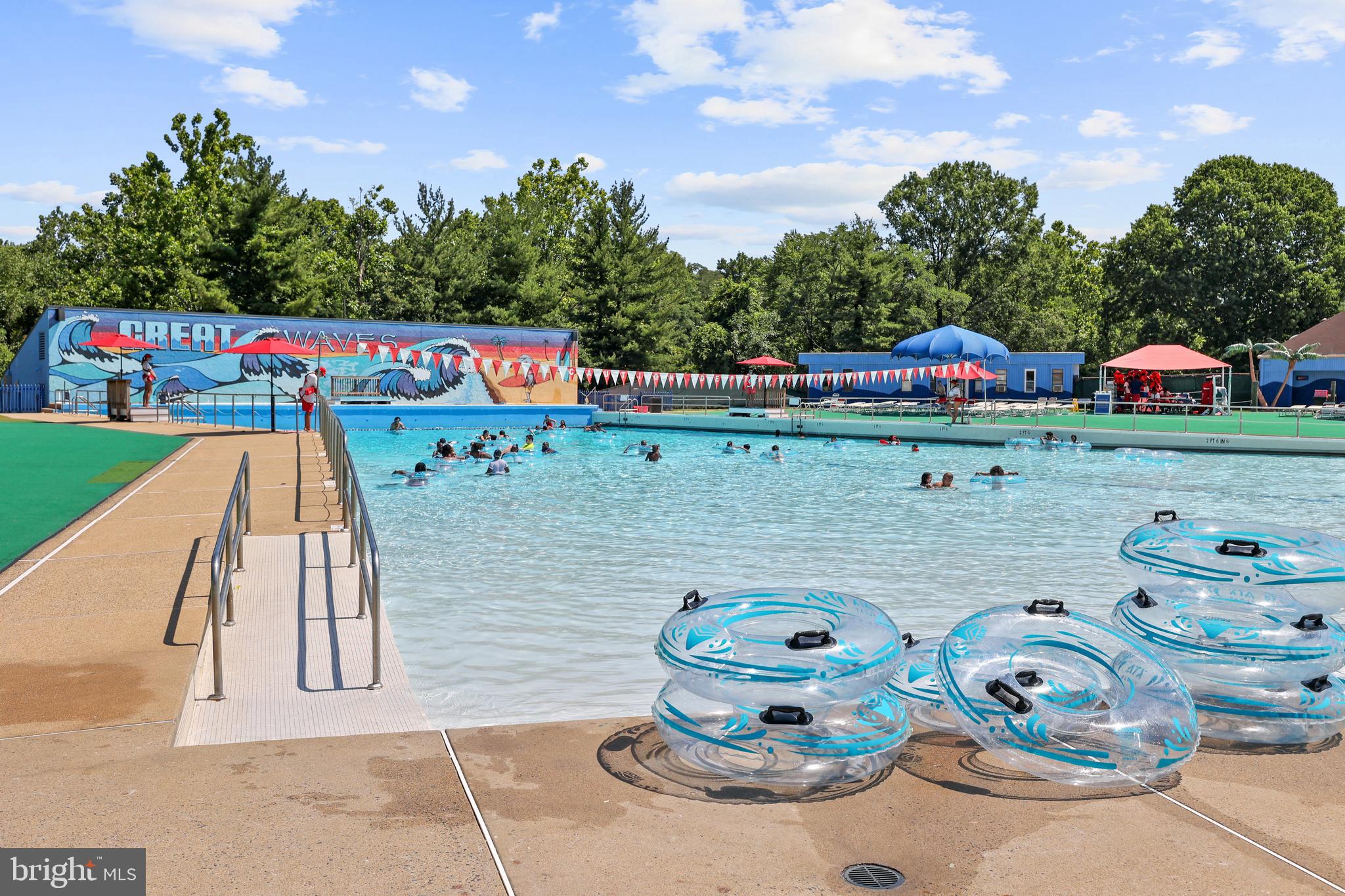 TOWNES AT CAMERON PARKE - Residential