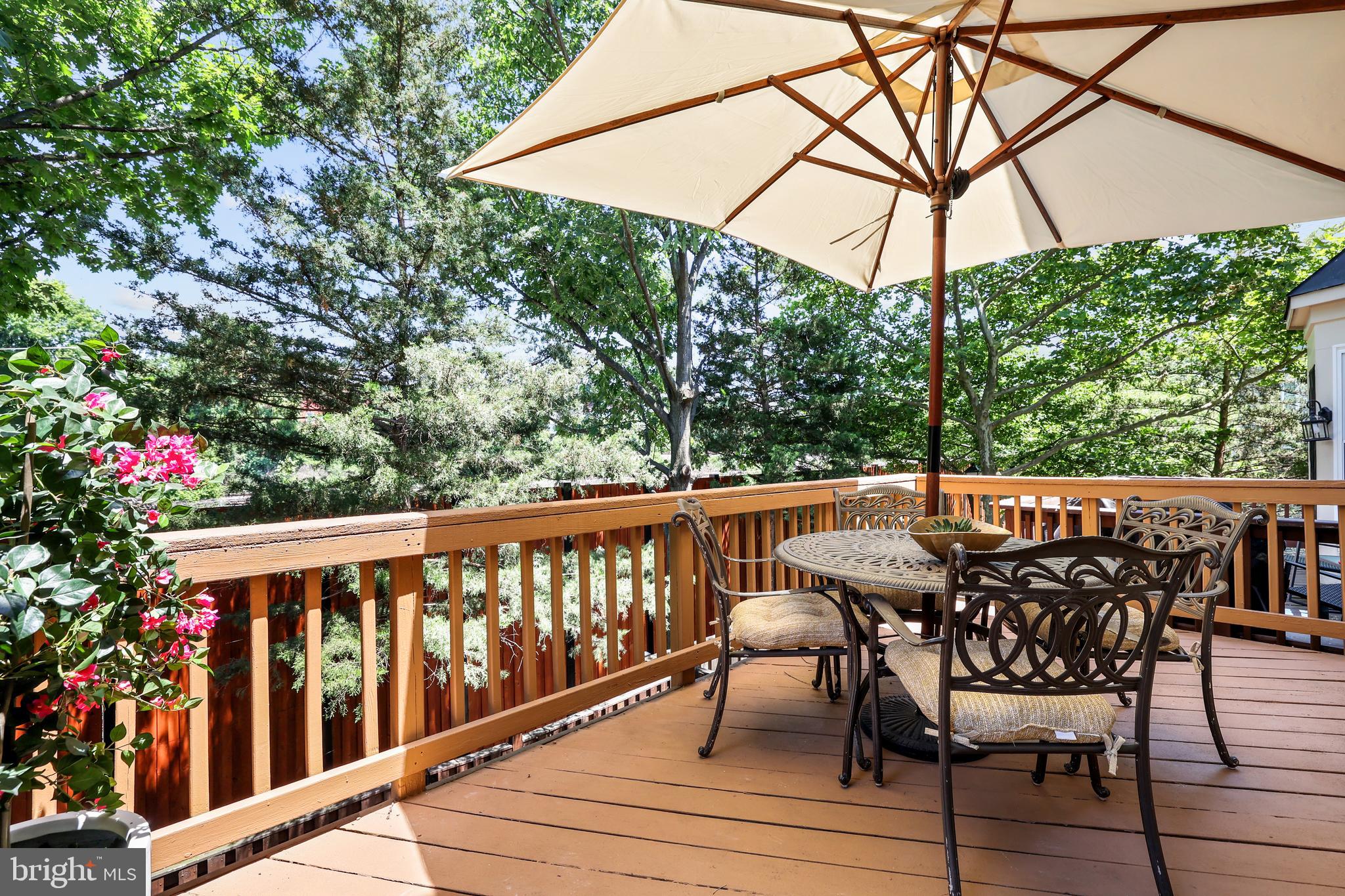 TOWNES AT CAMERON PARKE - Residential